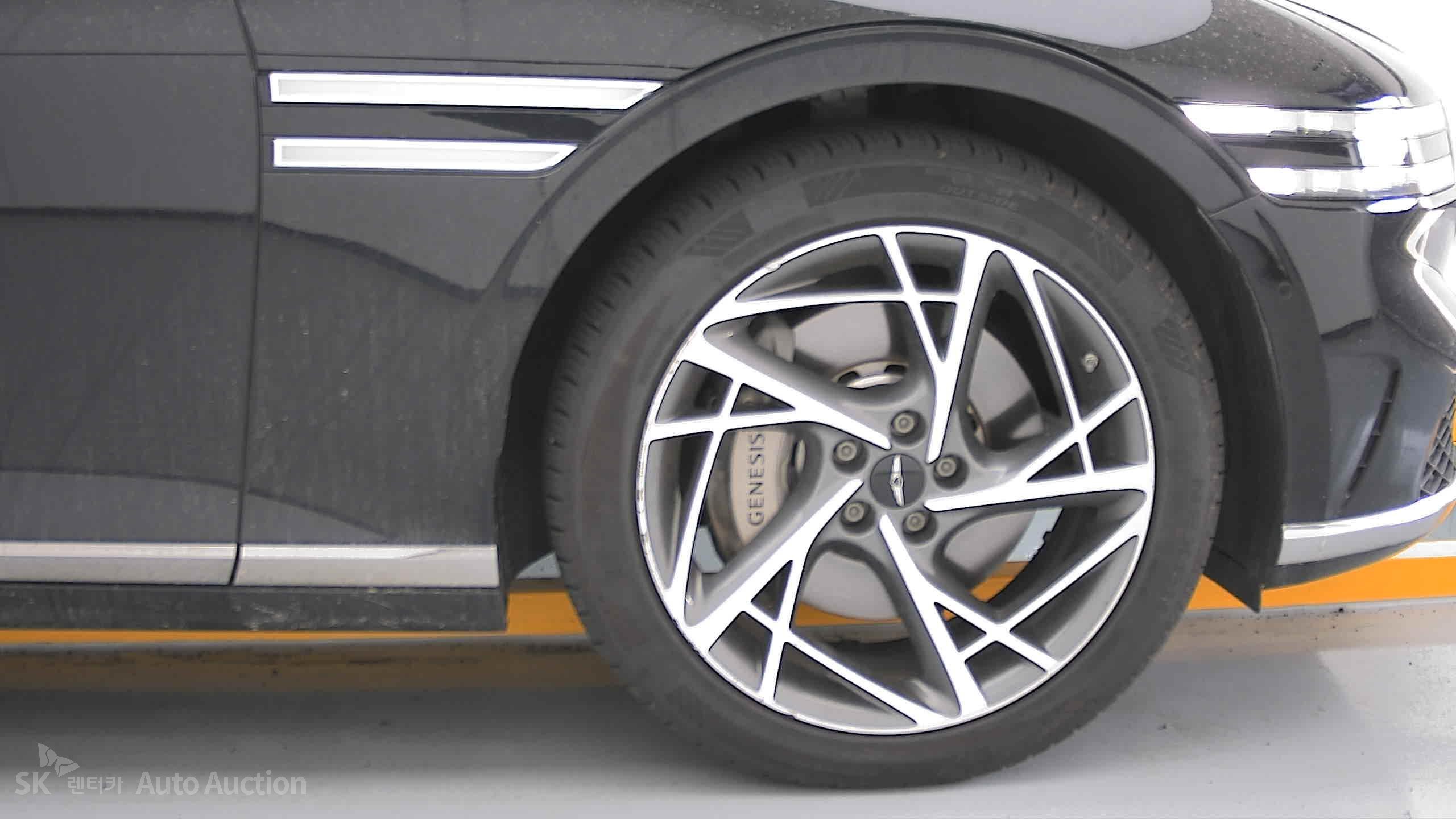 2022 - genesis g90