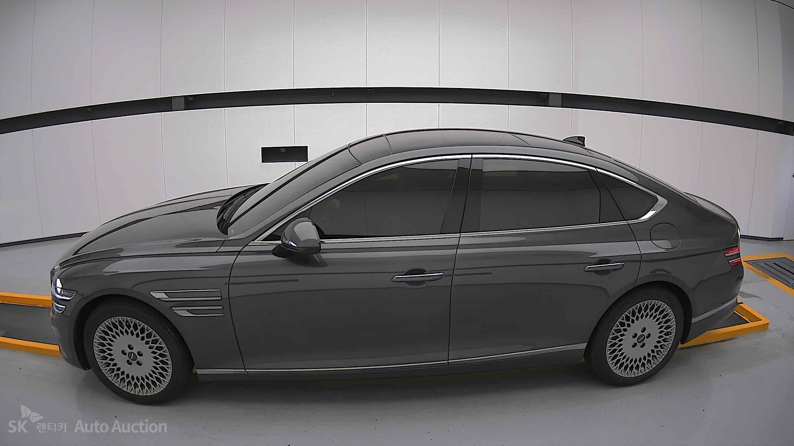 2022 - genesis g80
