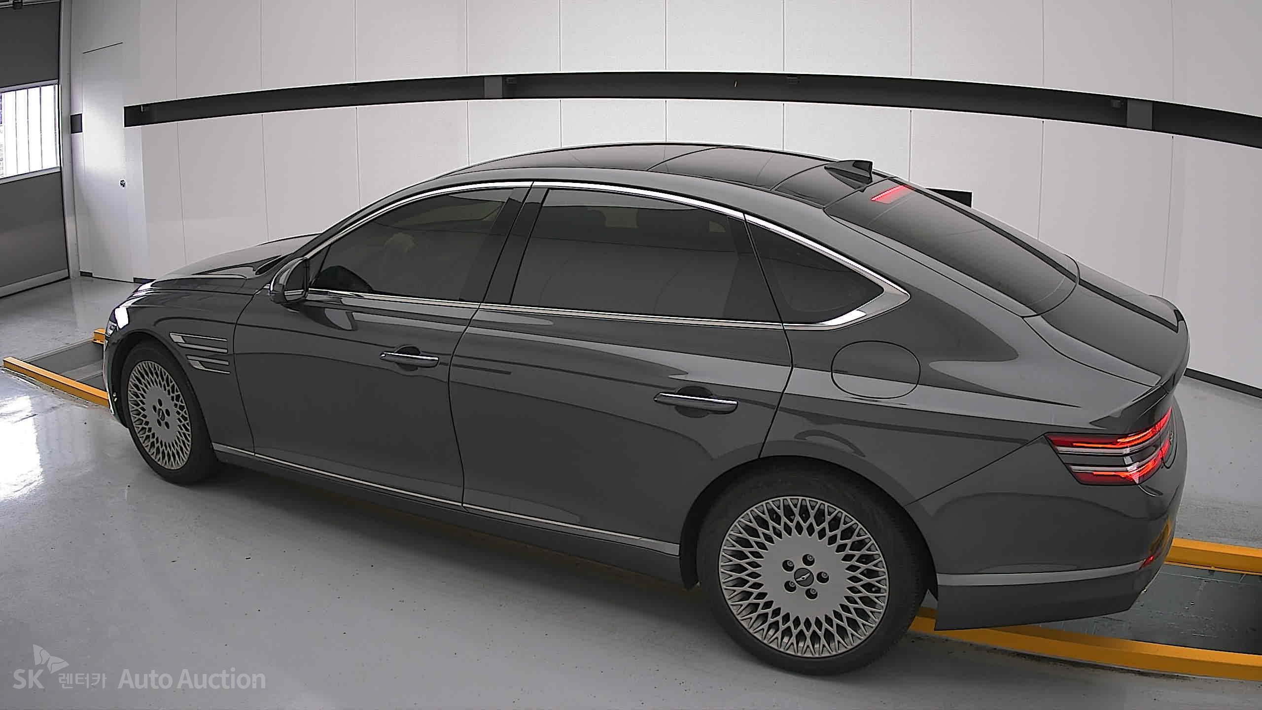 2022 - genesis g80