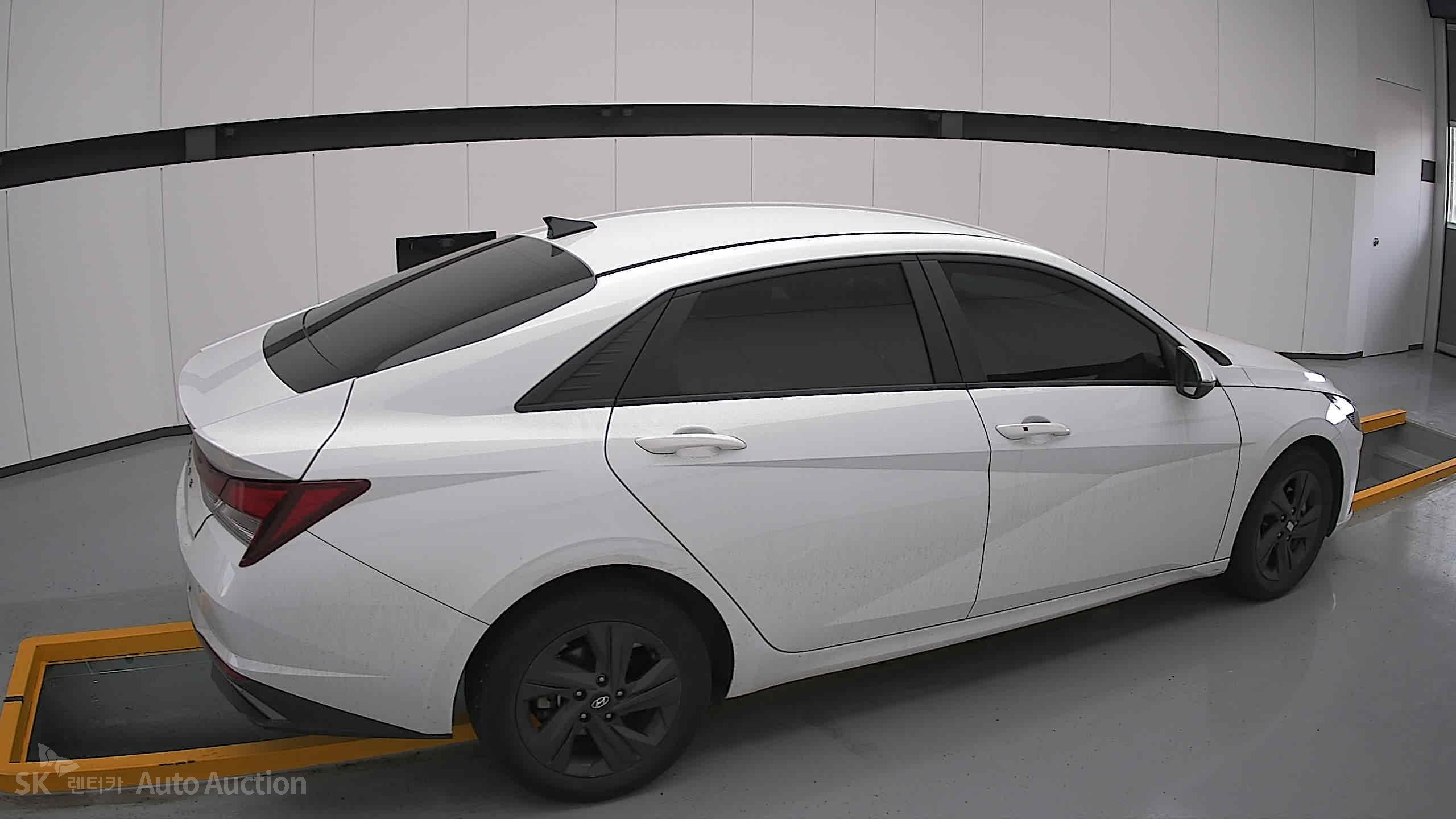 2022 - hyundai avante