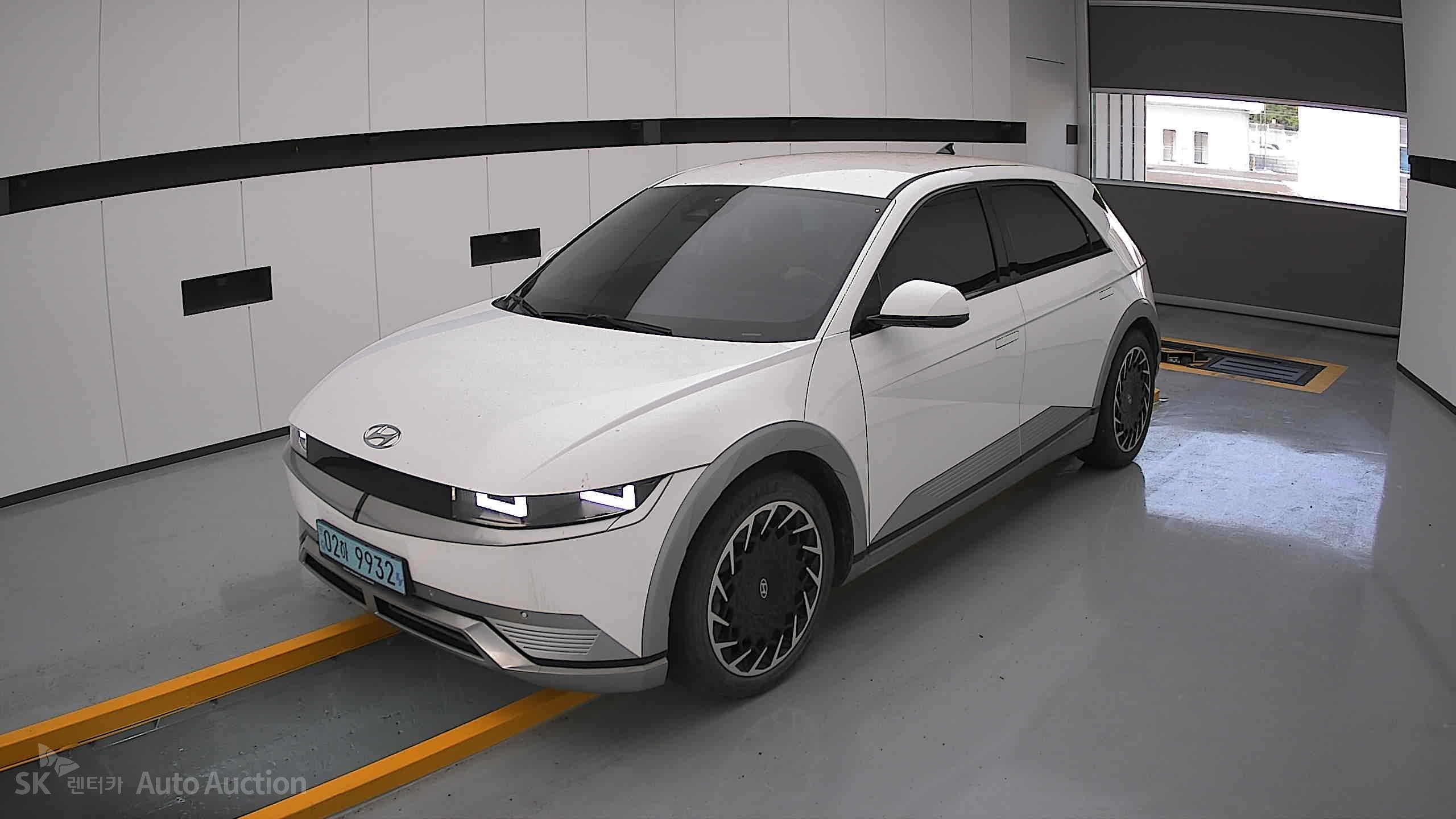 2022 - hyundai ioniq