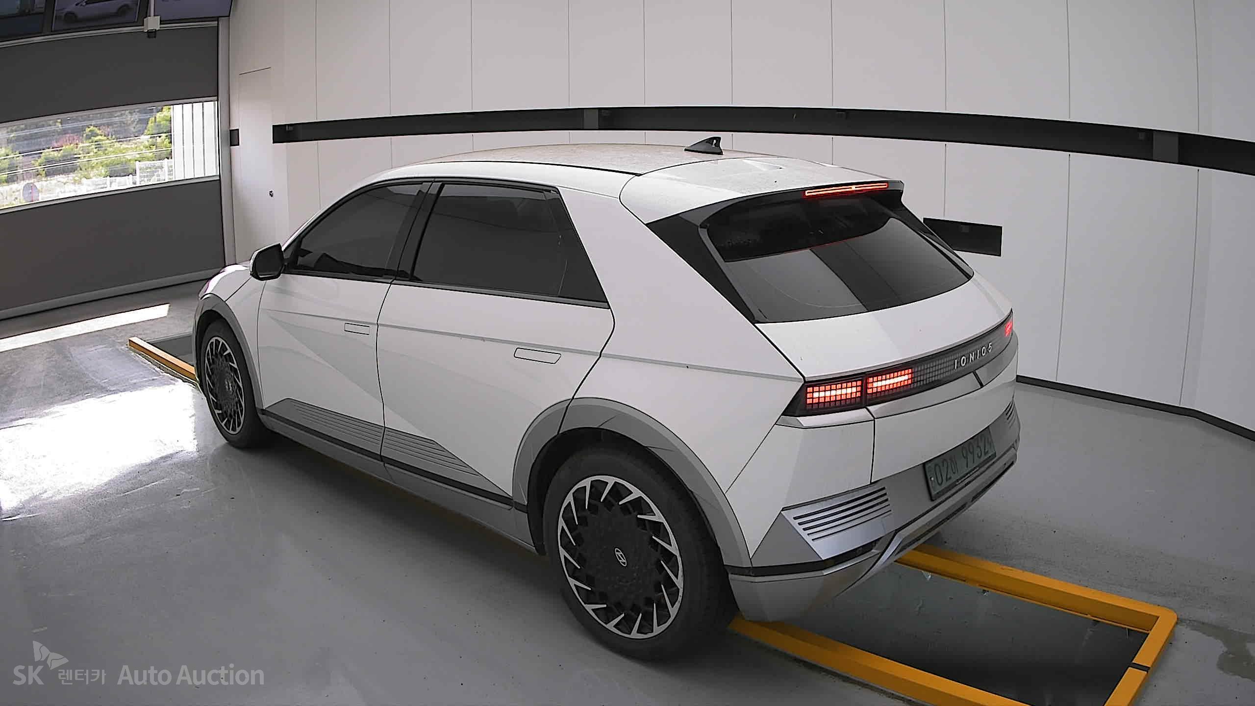 2022 - hyundai ioniq