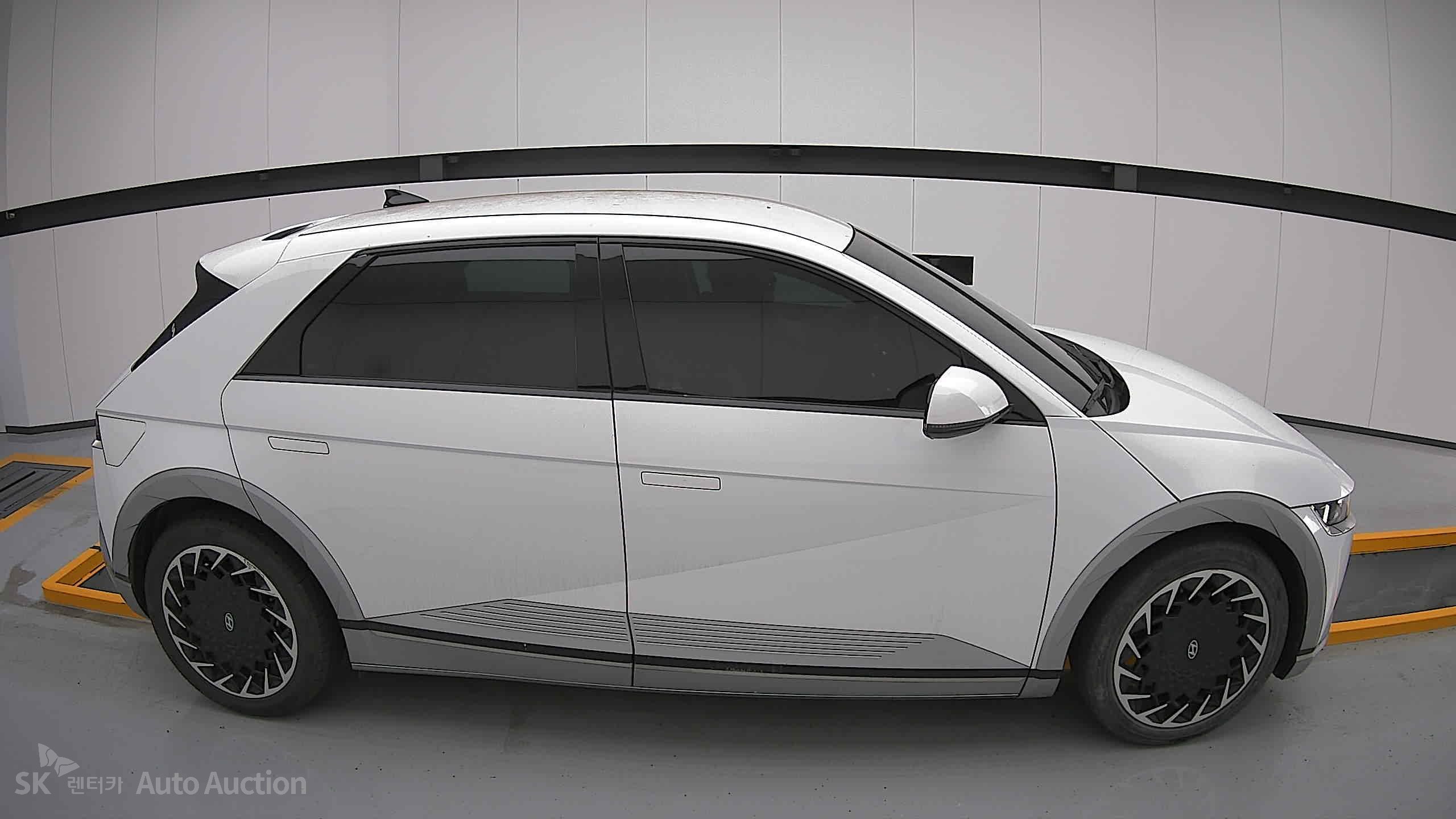 2022 - hyundai ioniq
