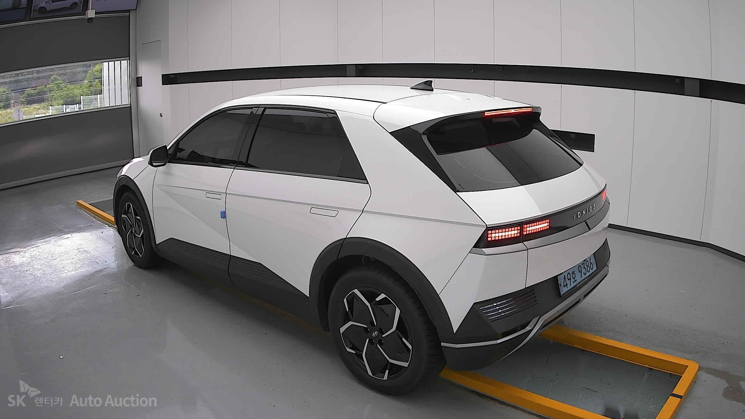 2022 - hyundai ioniq