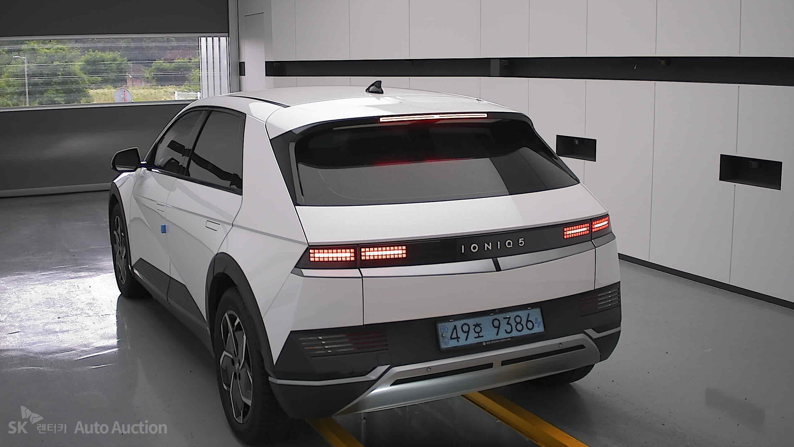 2022 - hyundai ioniq