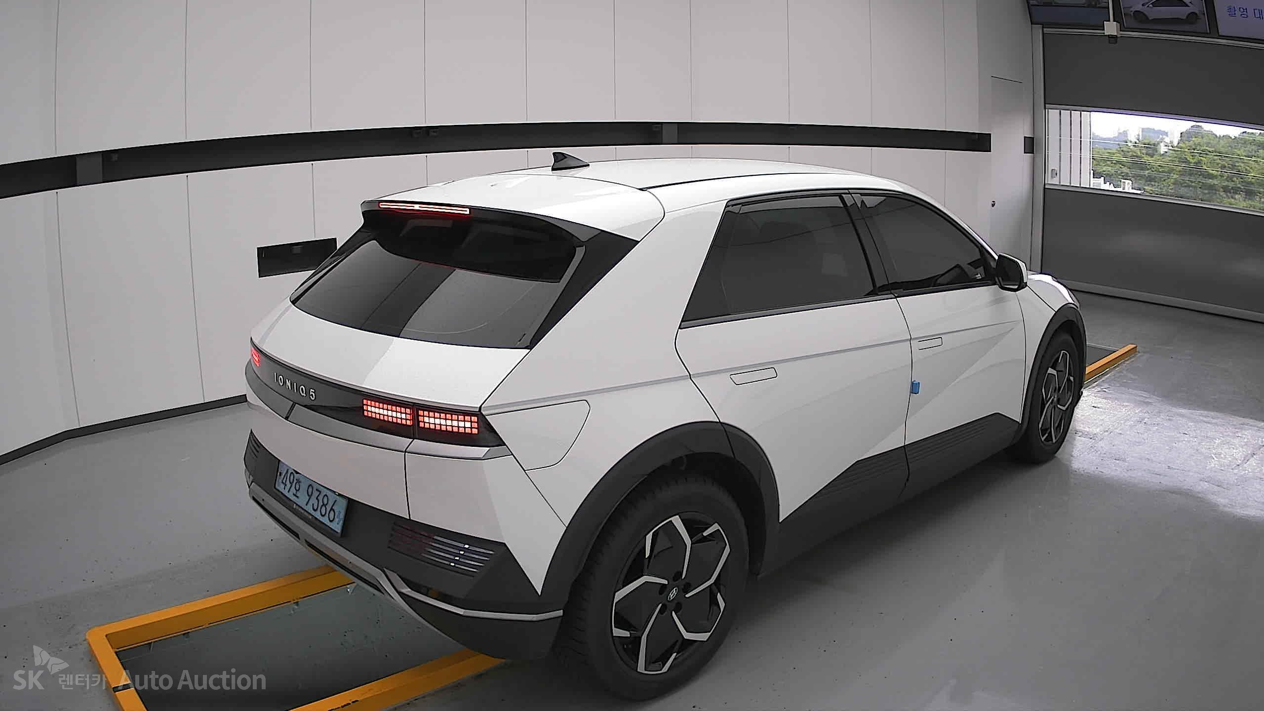 2022 - hyundai ioniq