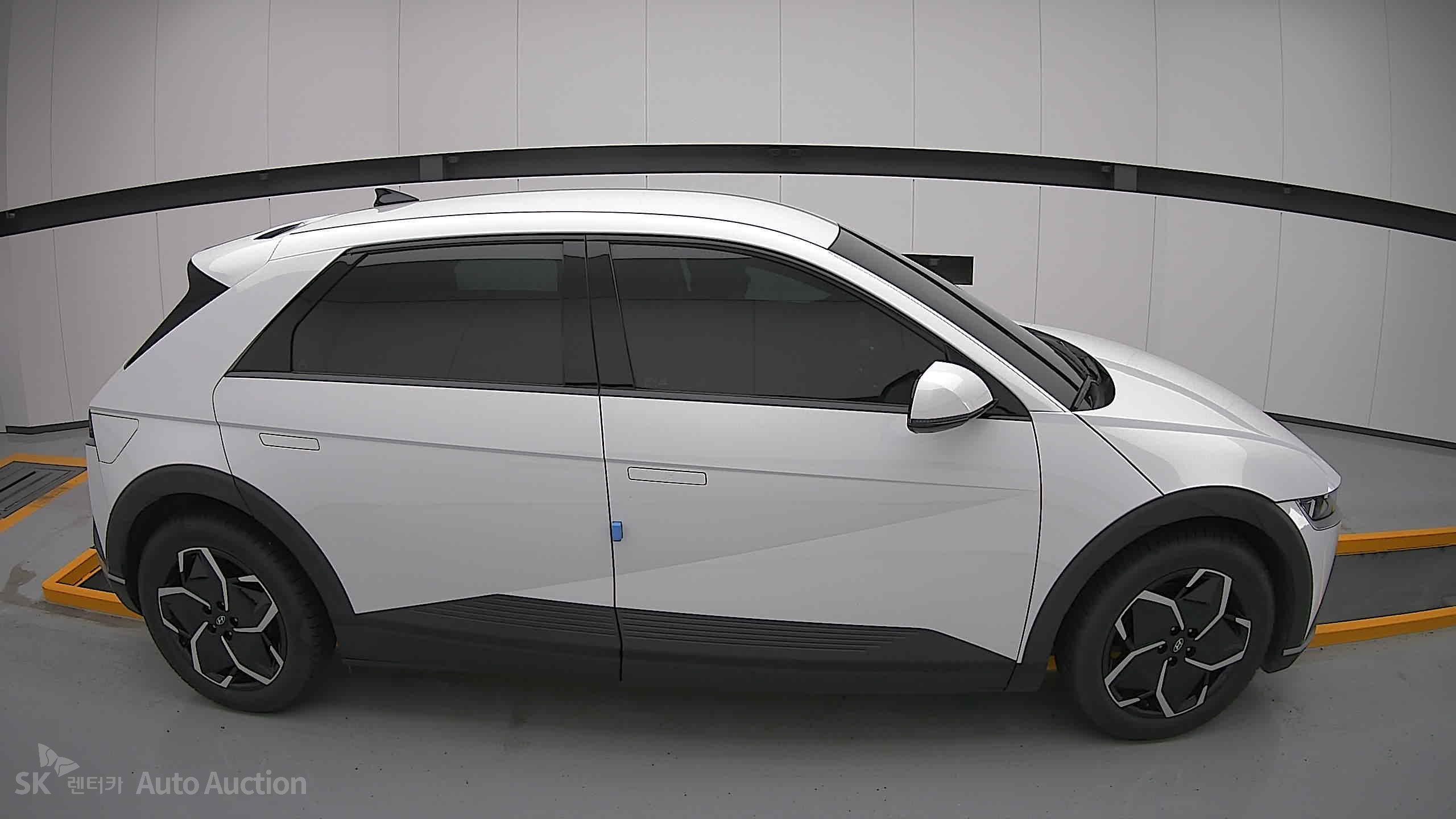 2022 - hyundai ioniq