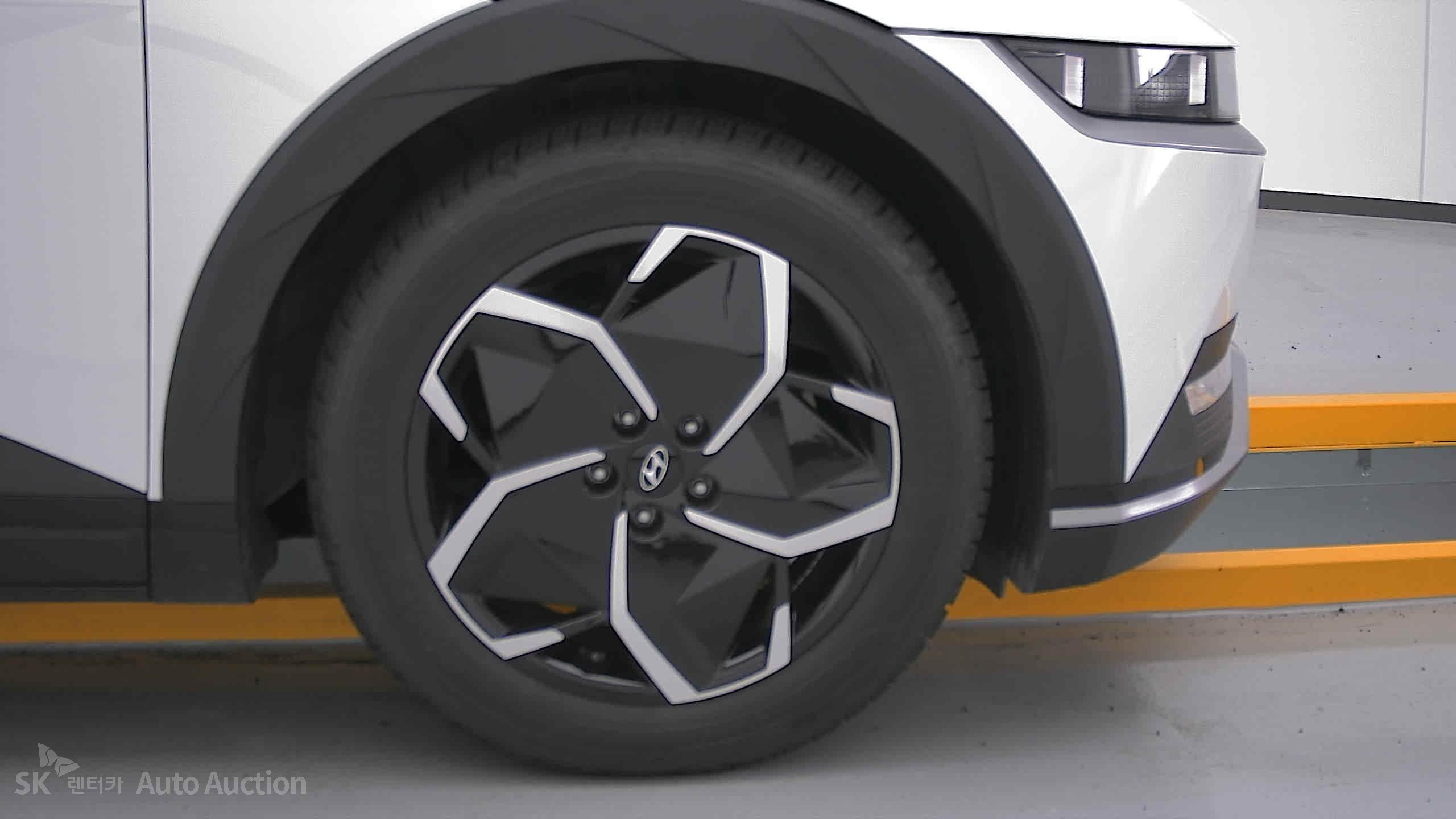 2022 - hyundai ioniq