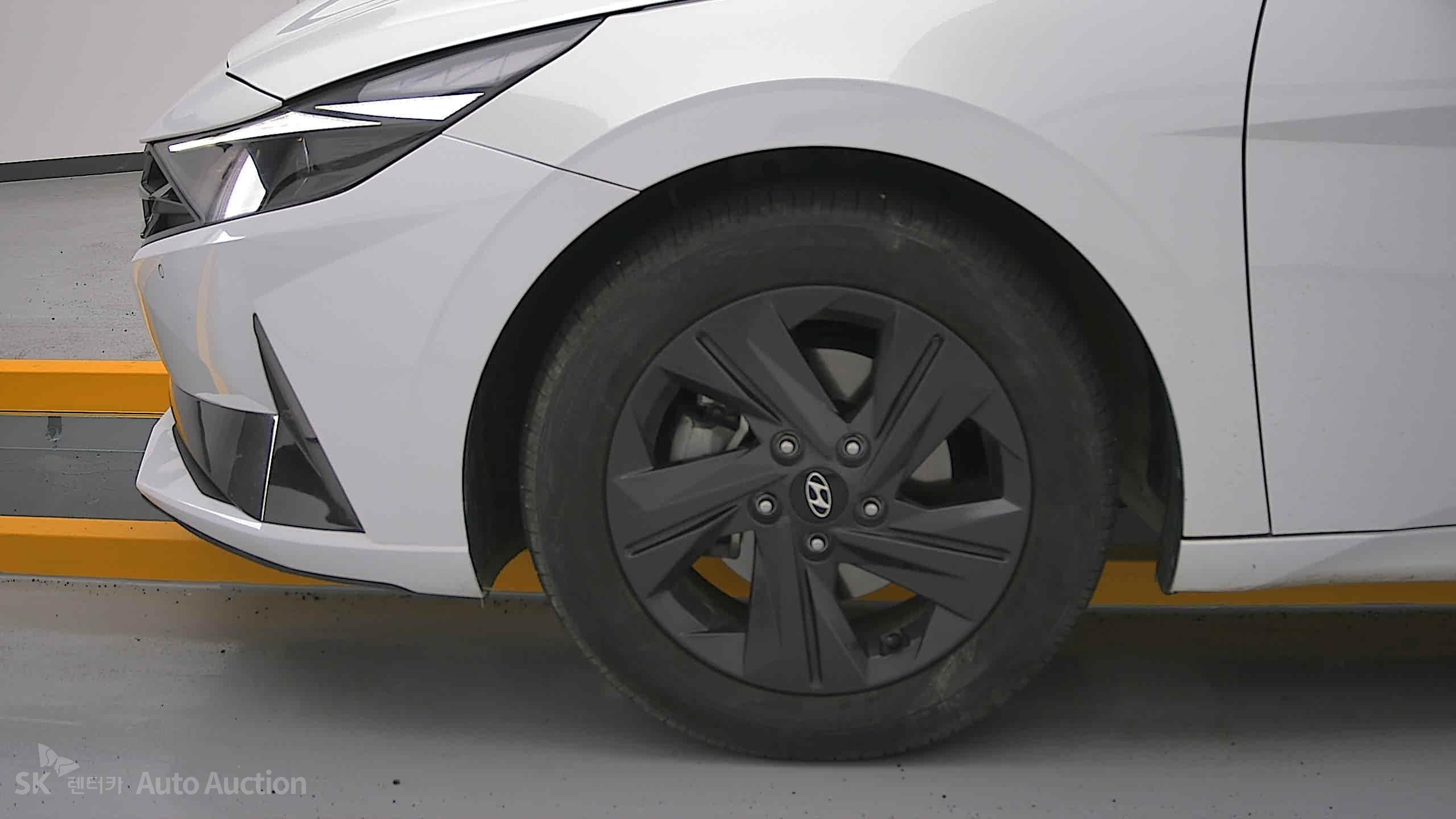 2023 - hyundai avante