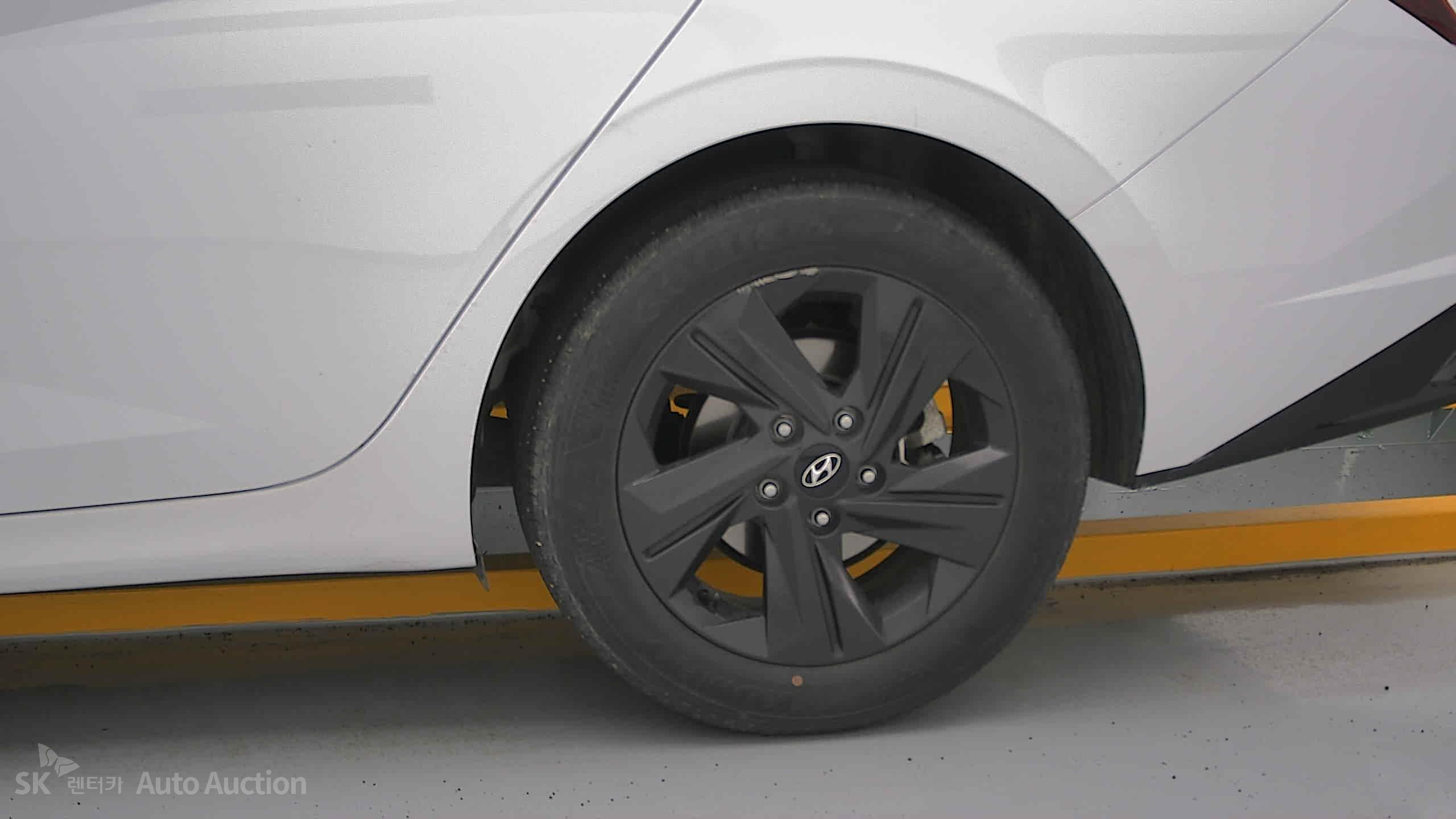 2023 - hyundai avante