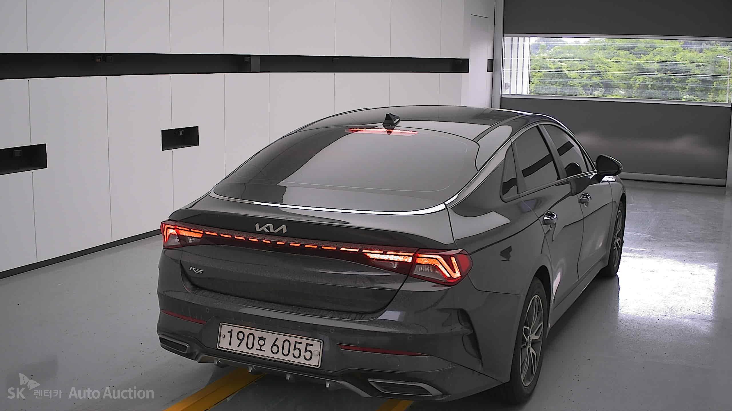 2022 - kia k5