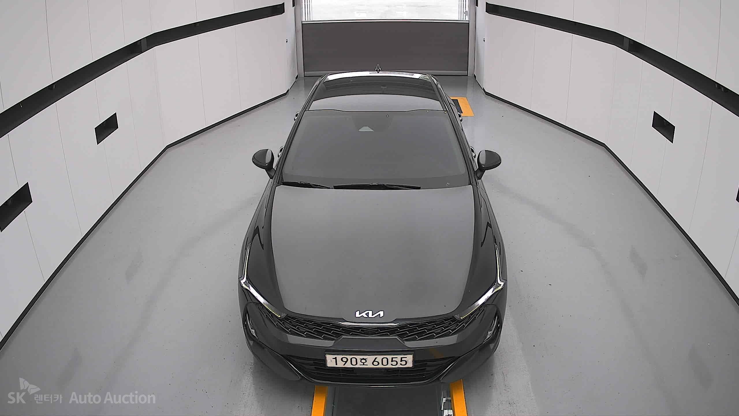 2022 - kia k5