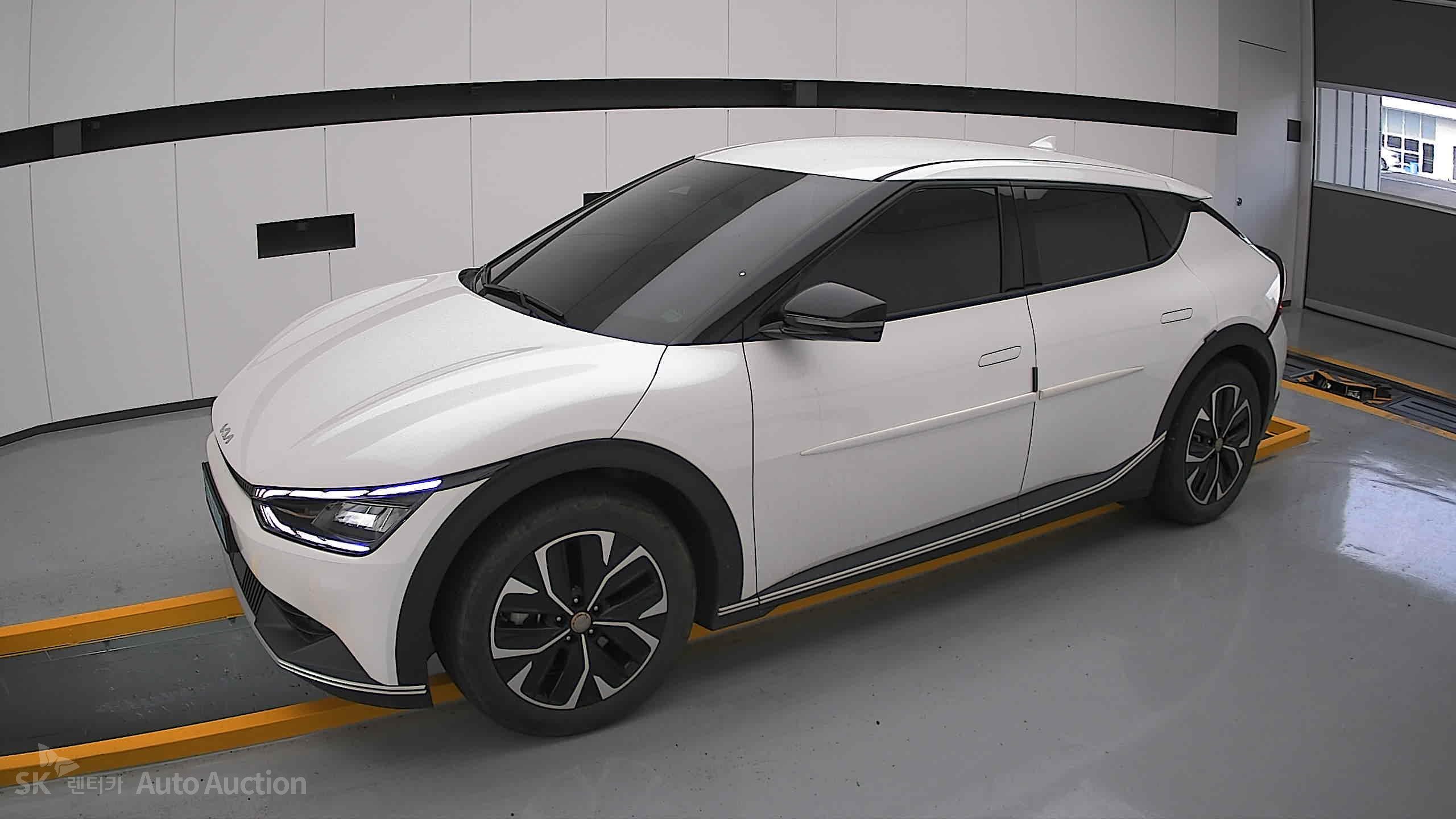 2022 - kia ev6