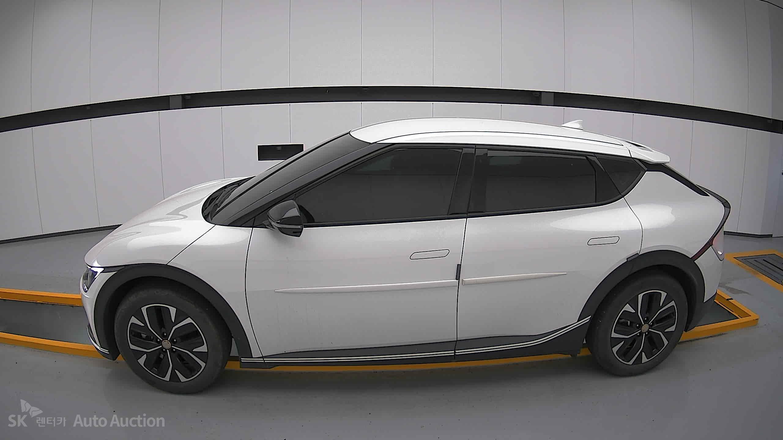 2022 - kia ev6