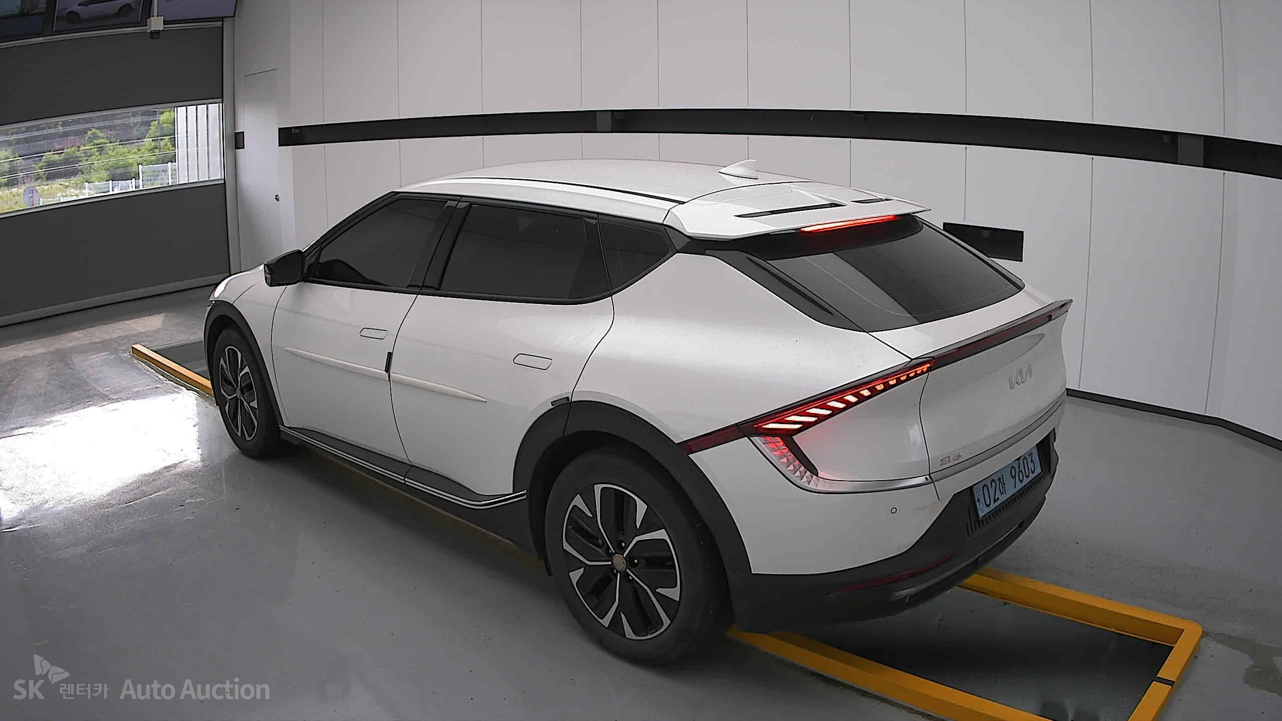 2022 - kia ev6