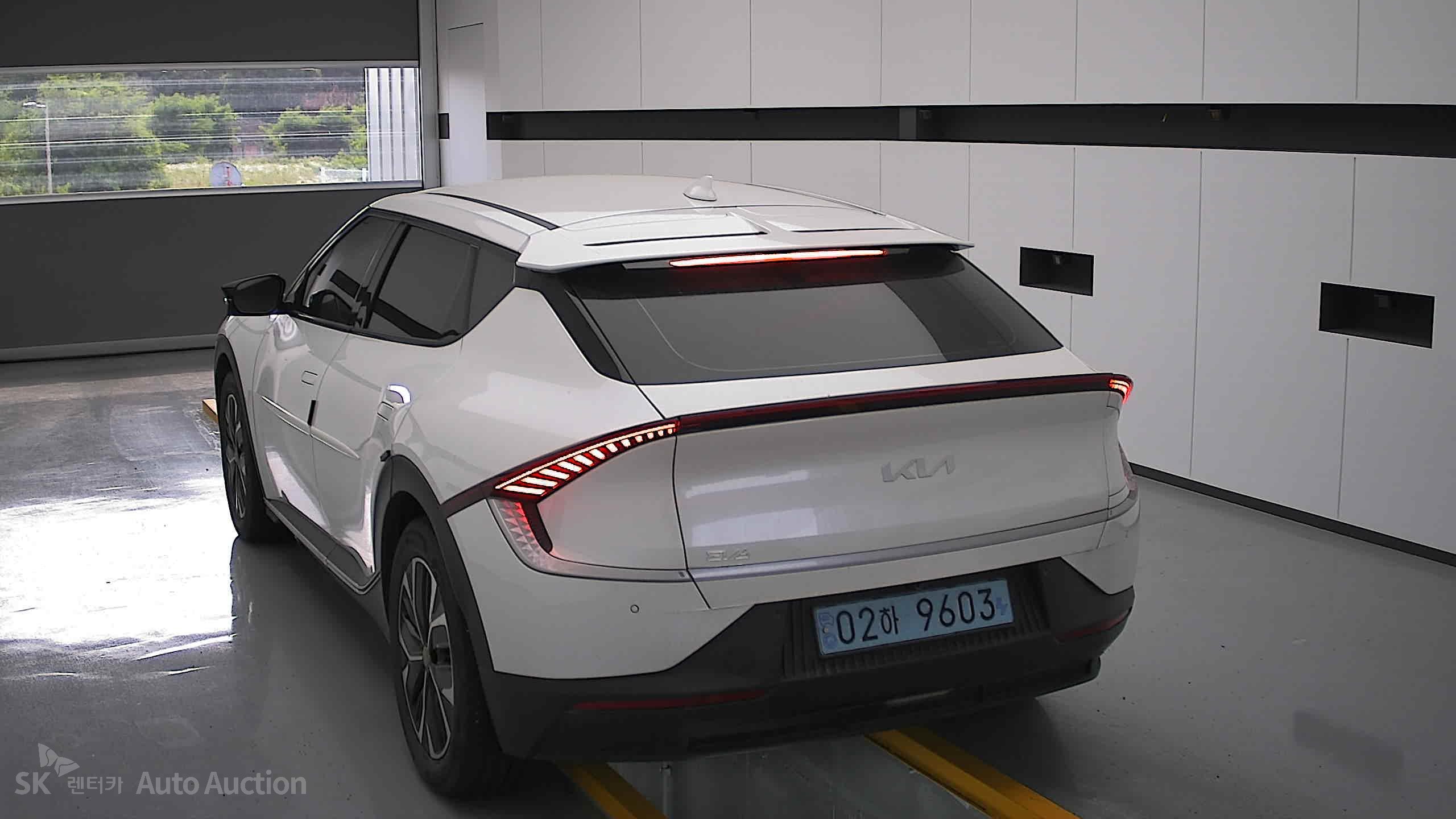 2022 - kia ev6