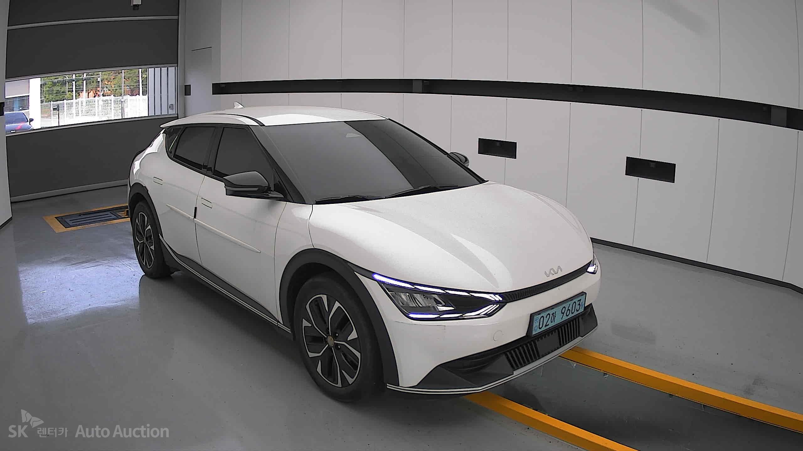 2022 - kia ev6