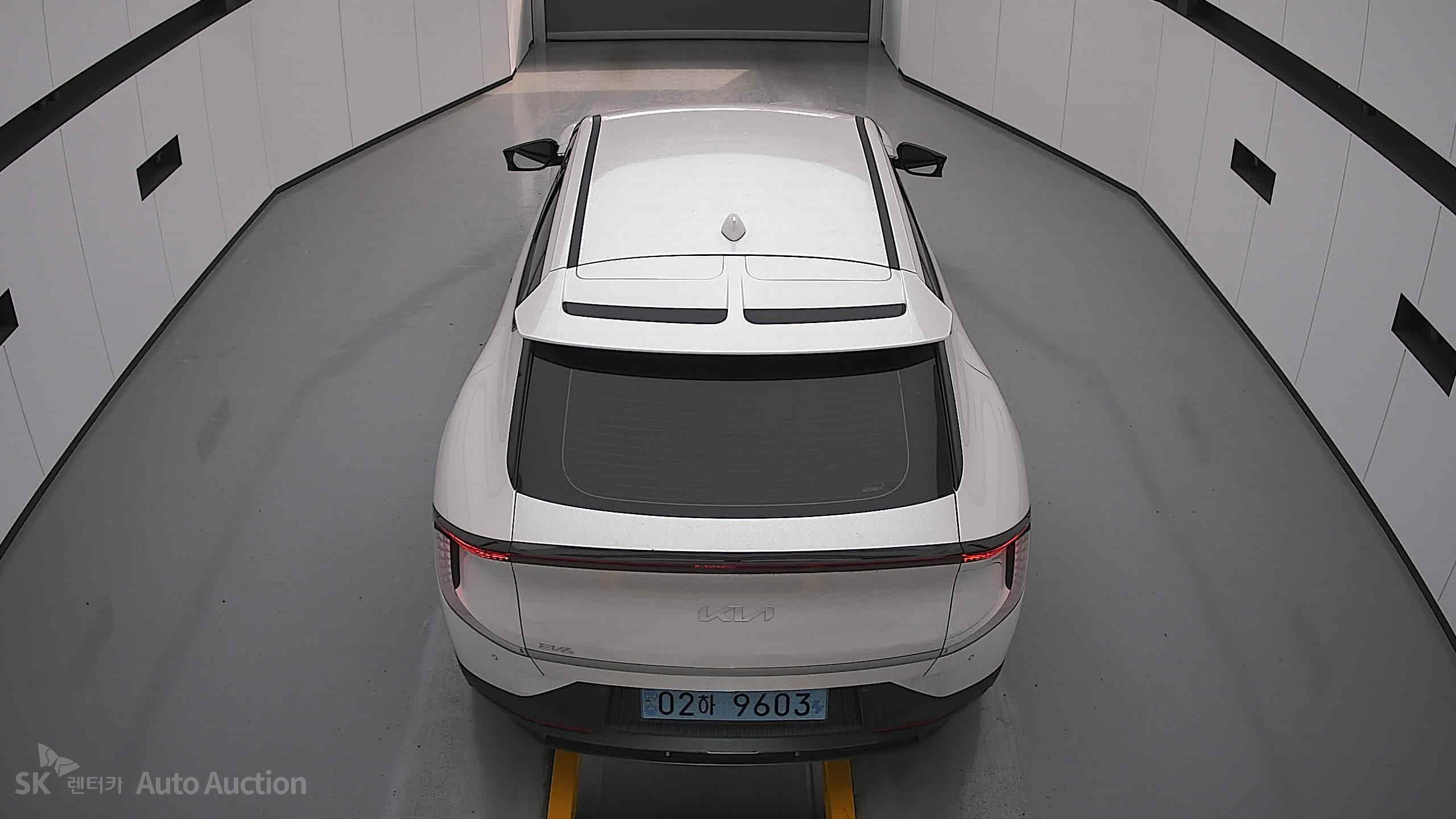 2022 - kia ev6