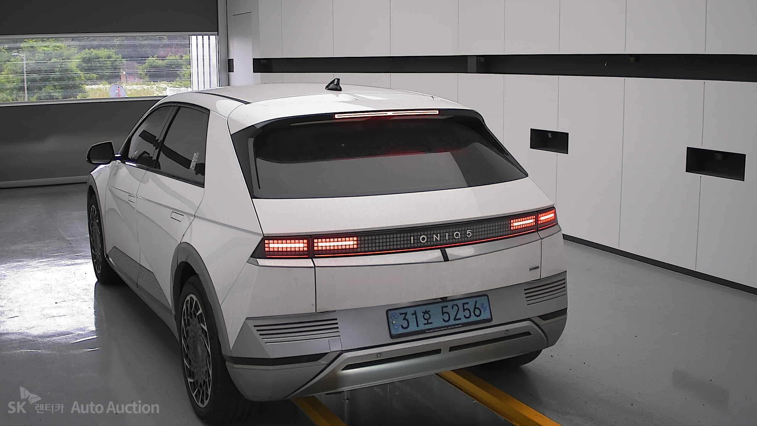 2022 - hyundai ioniq