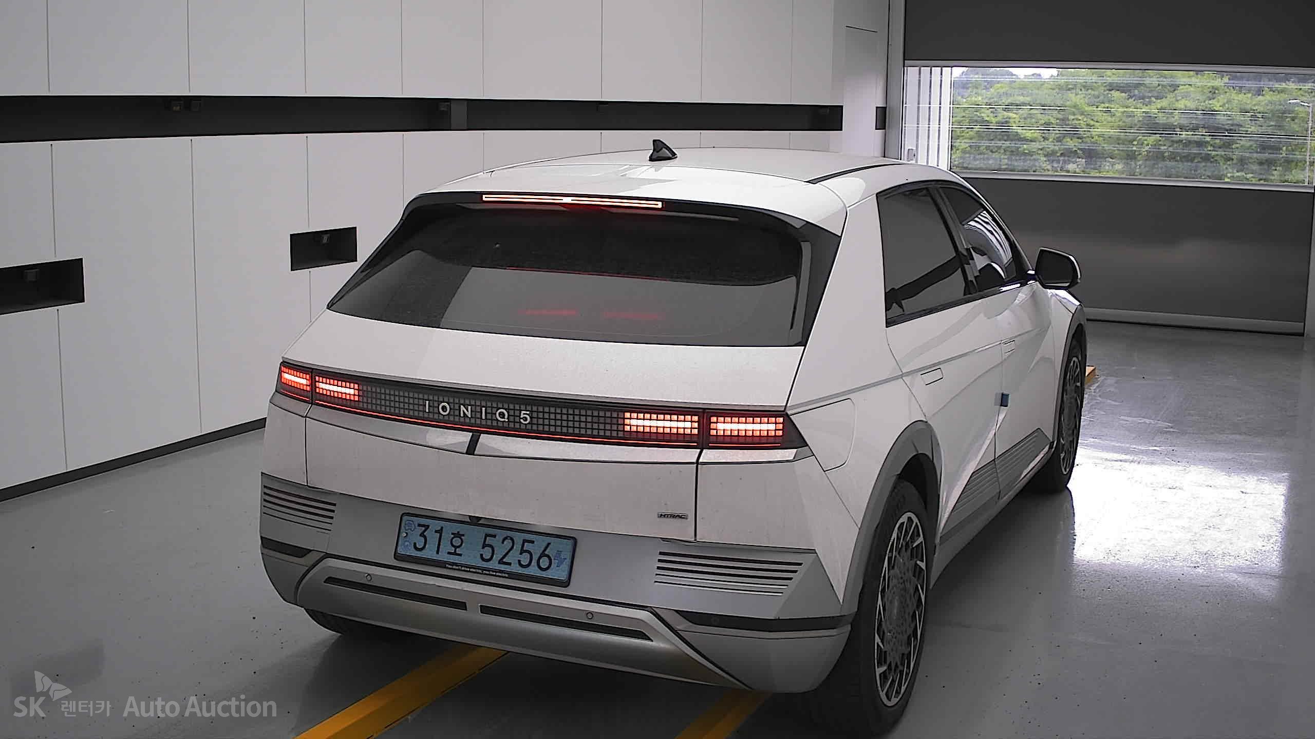 2022 - hyundai ioniq