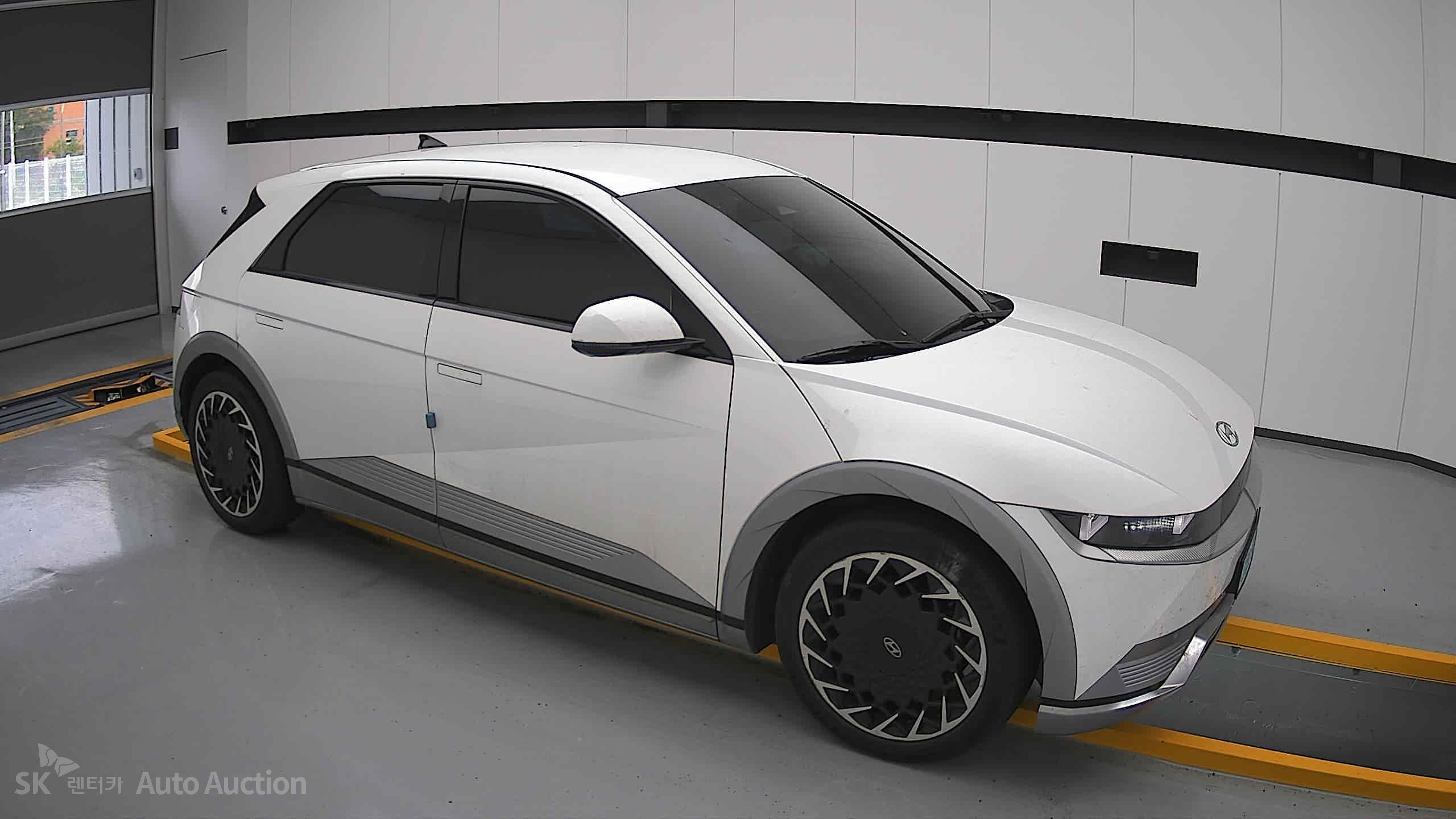 2022 - hyundai ioniq