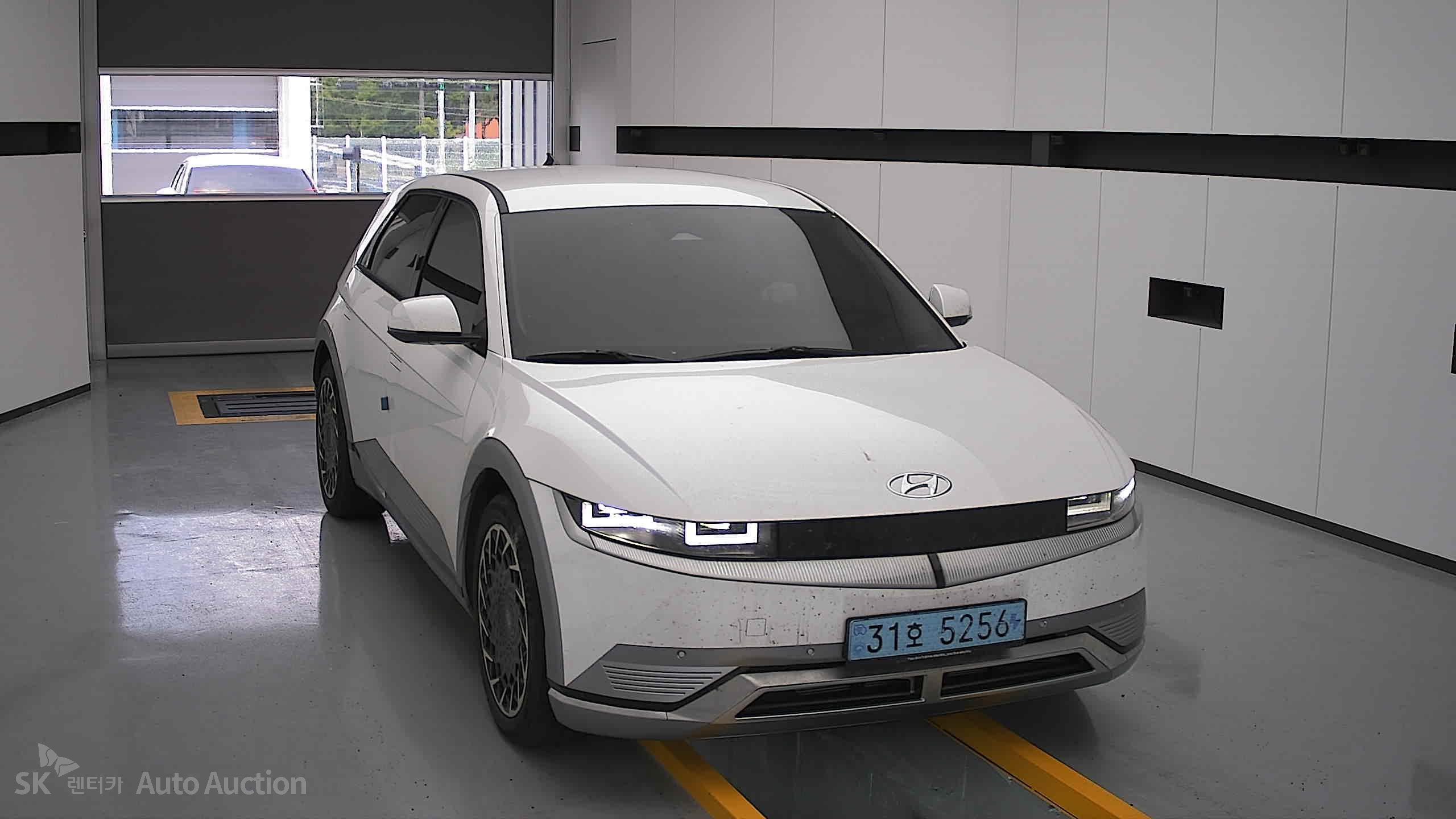 2022 - hyundai ioniq