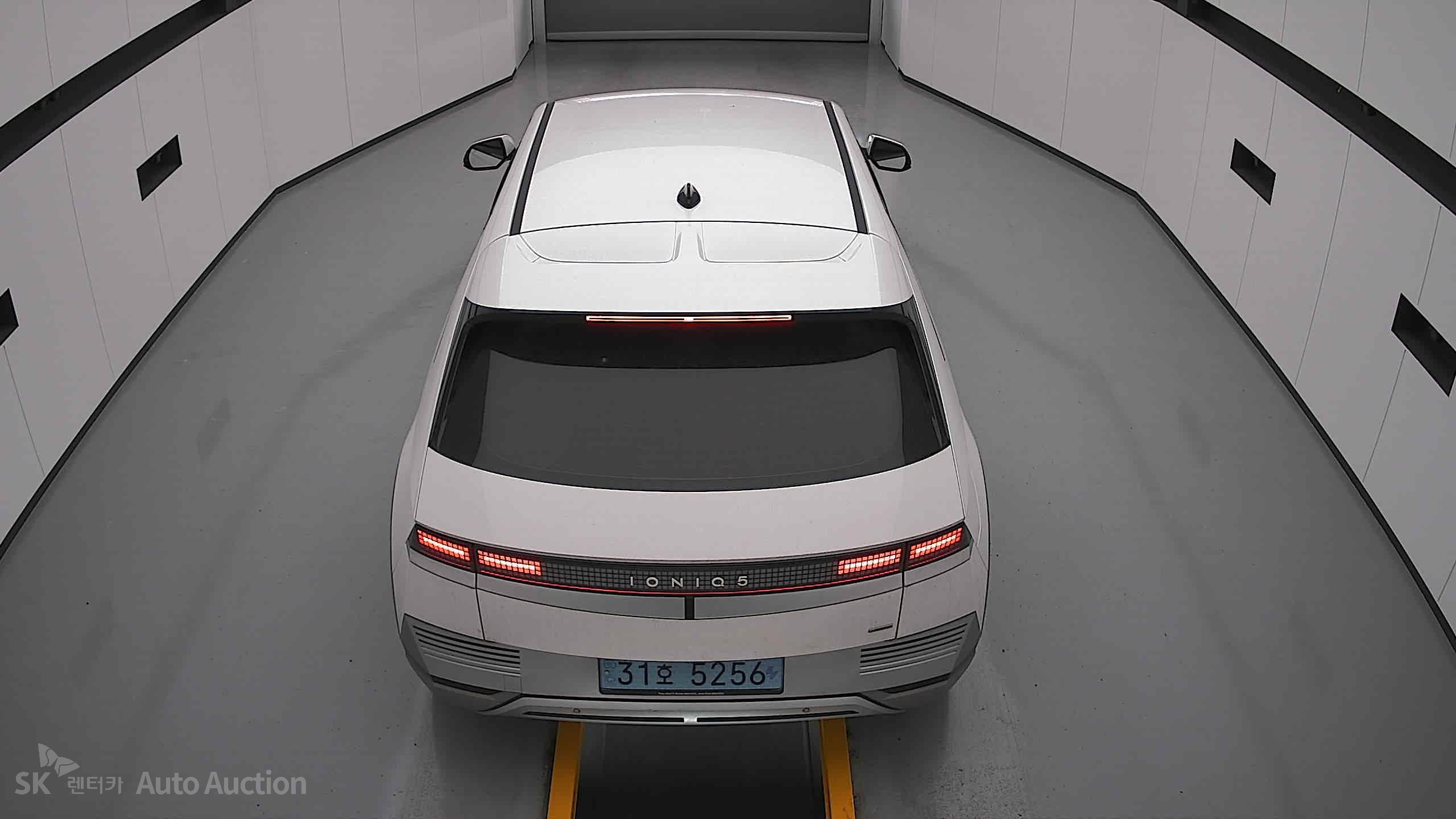 2022 - hyundai ioniq