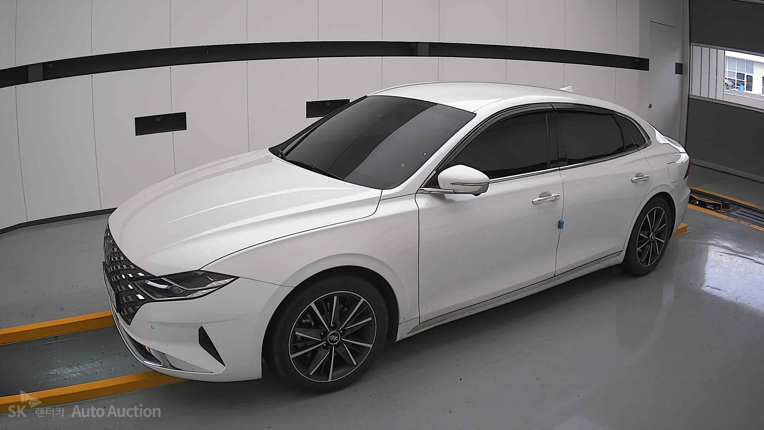 2022 - hyundai grandeur