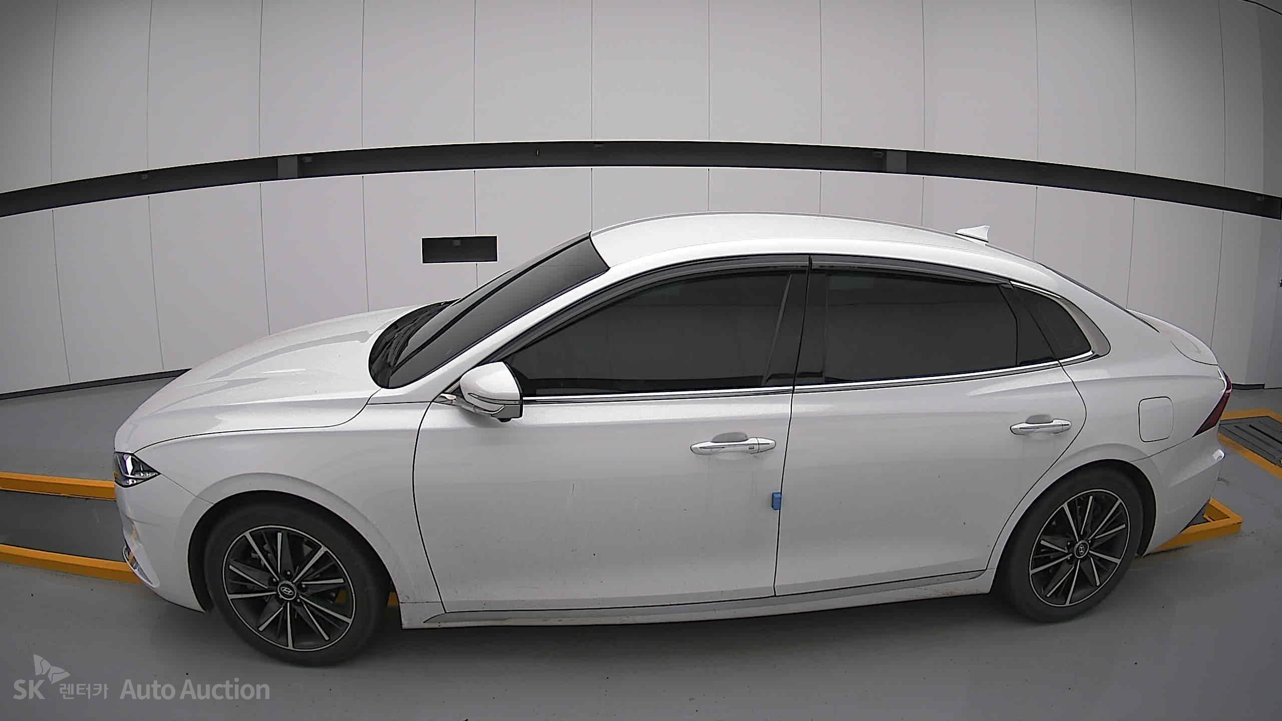2022 - hyundai grandeur