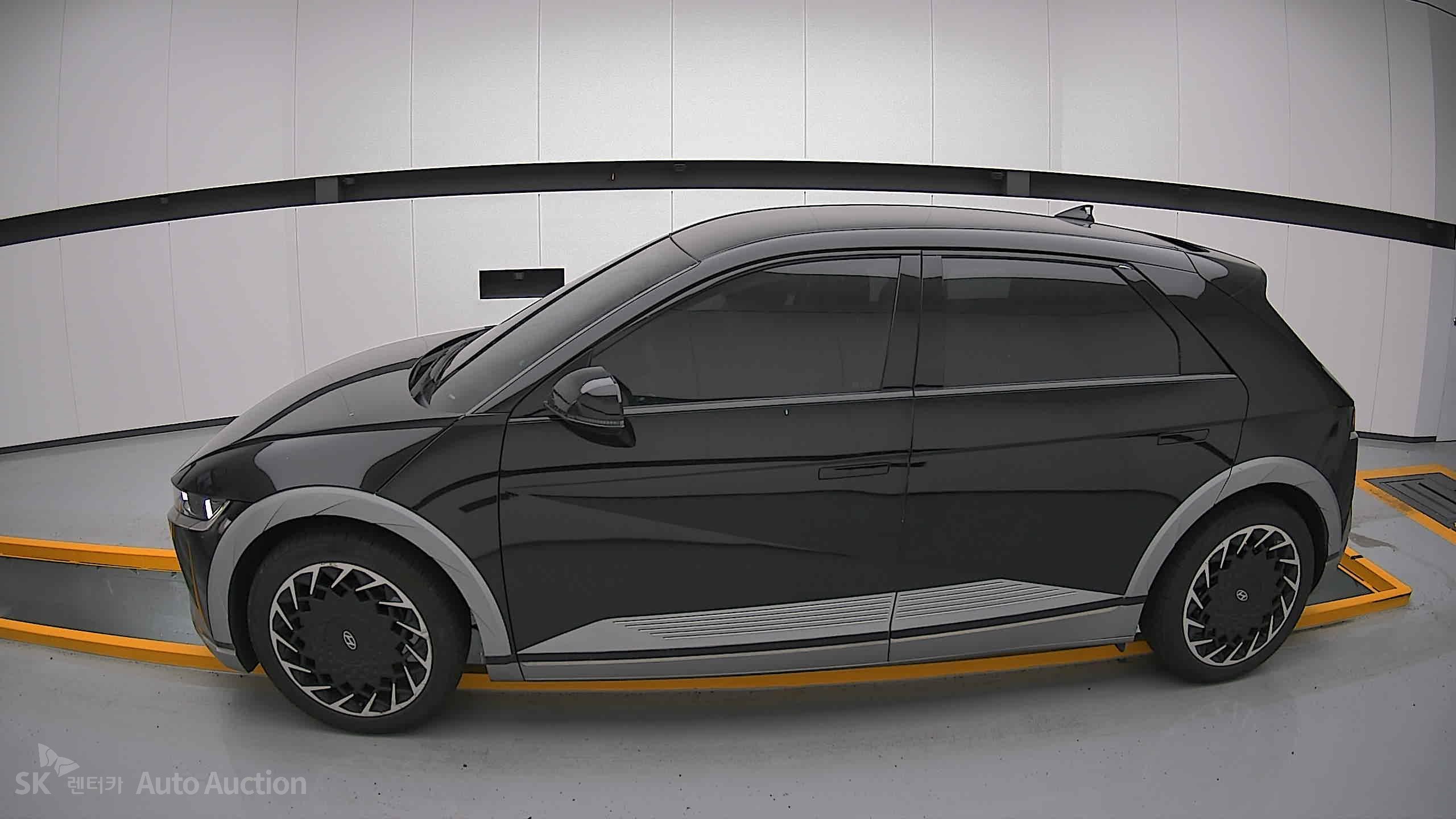 2022 - hyundai ioniq