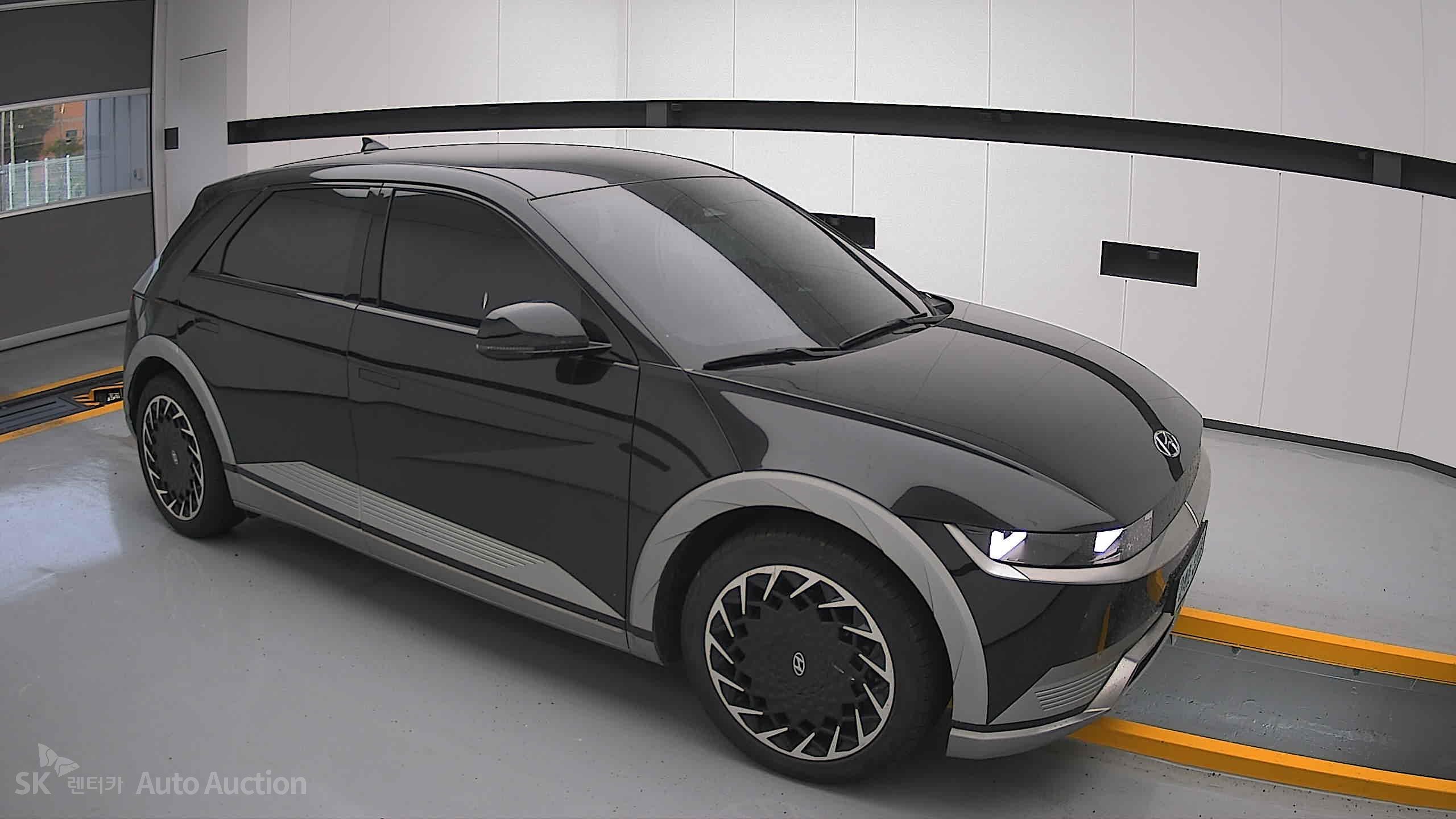 2022 - hyundai ioniq