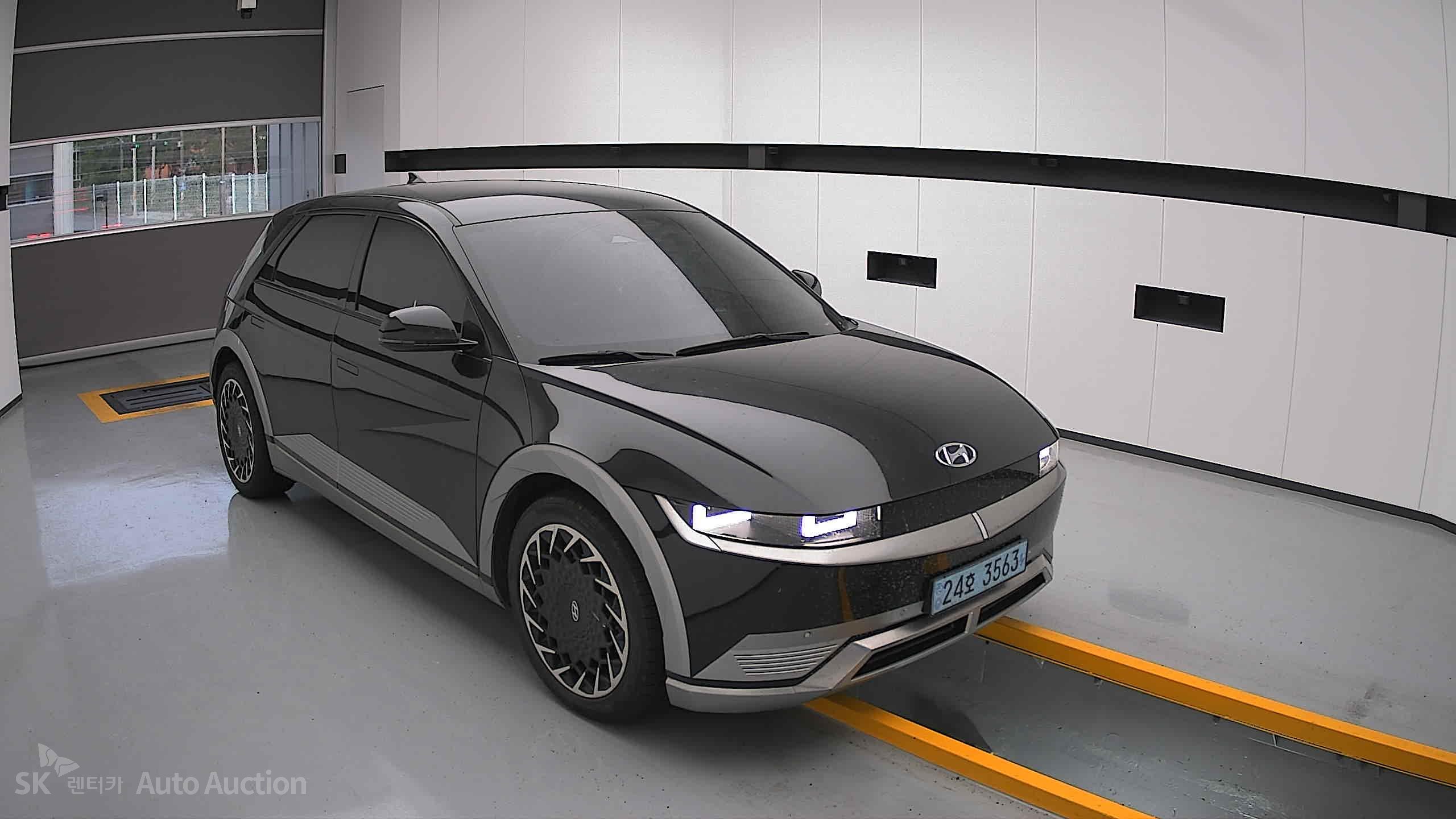 2022 - hyundai ioniq