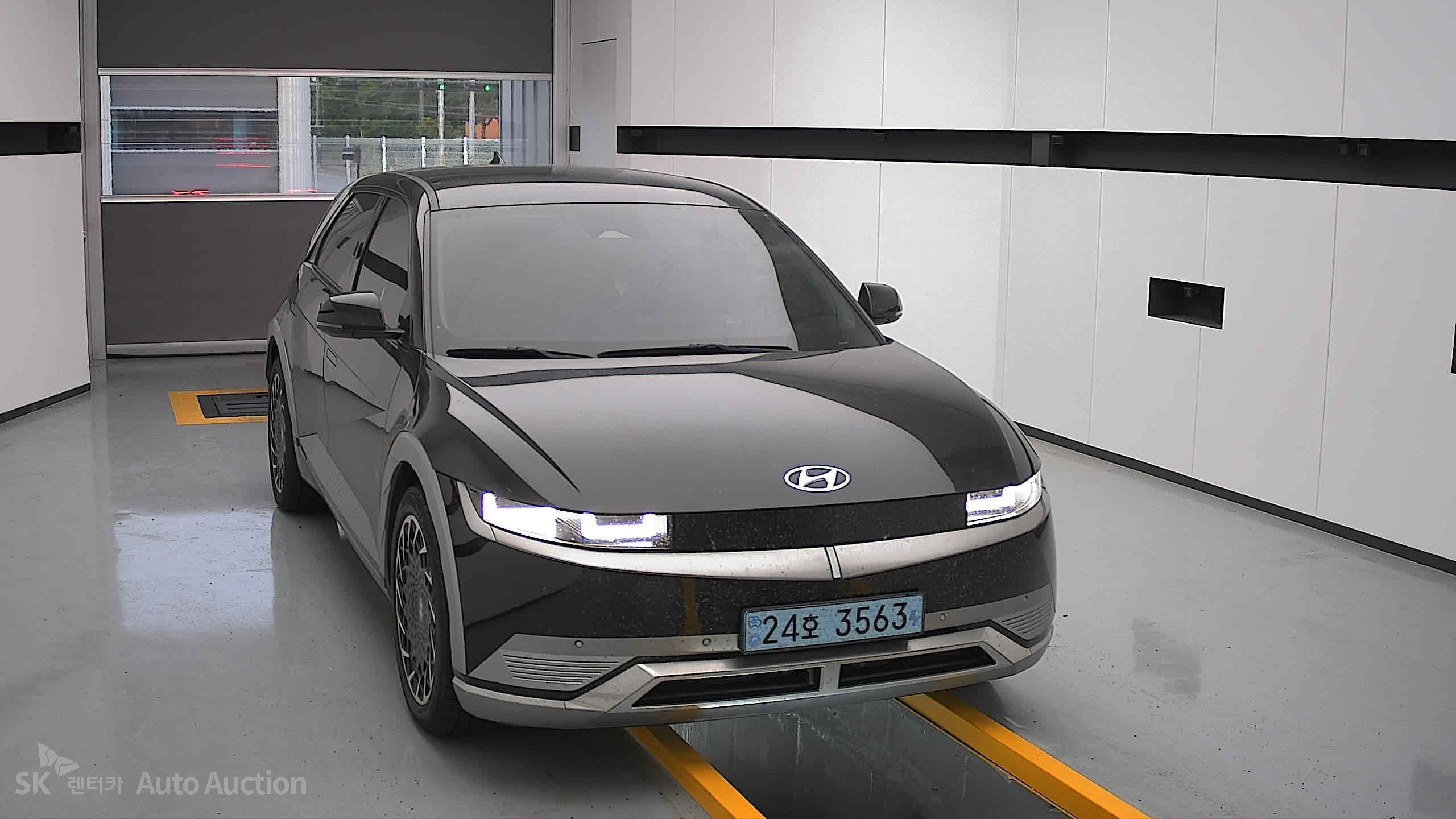 2022 - hyundai ioniq