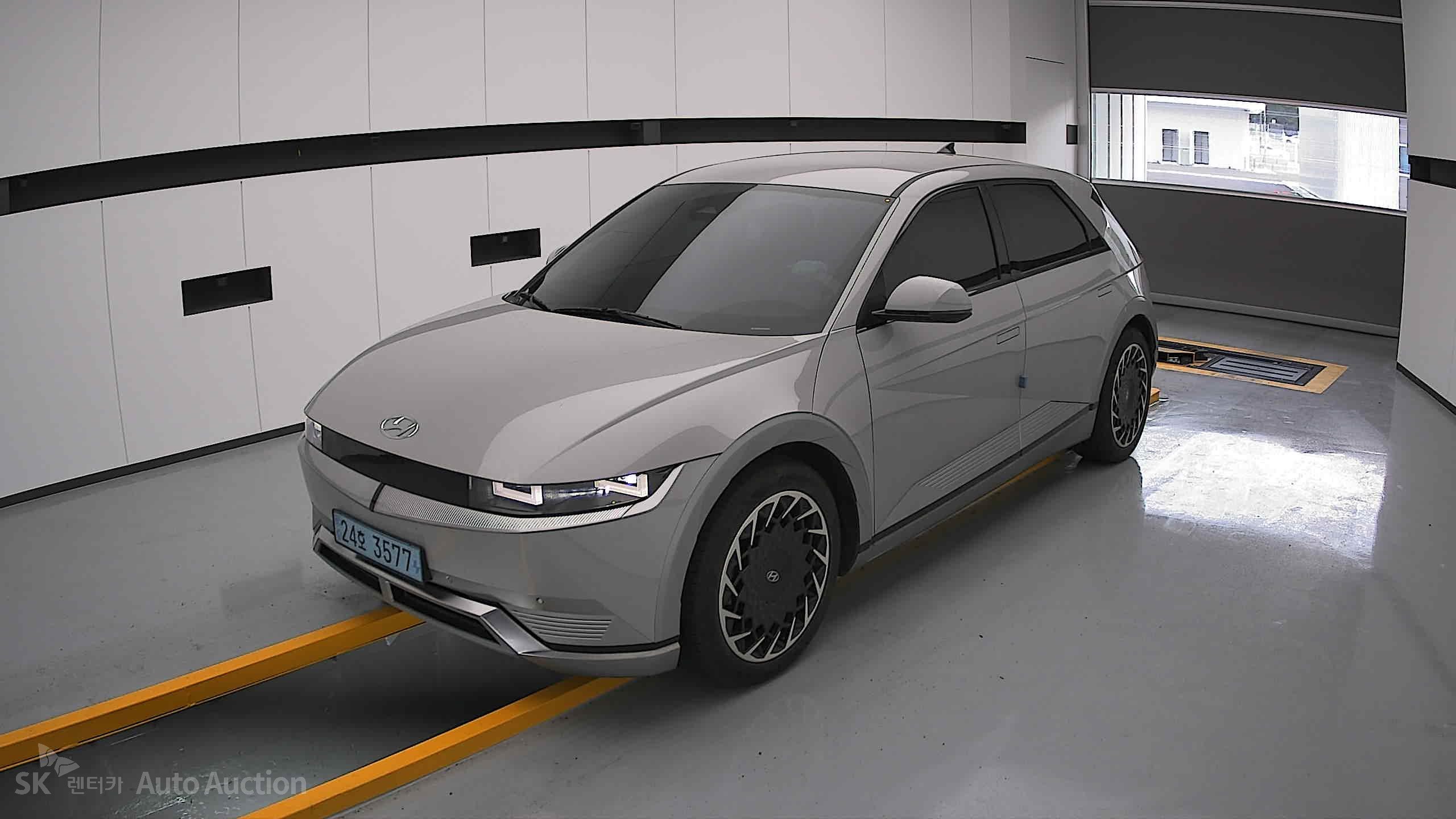 2022 - hyundai ioniq
