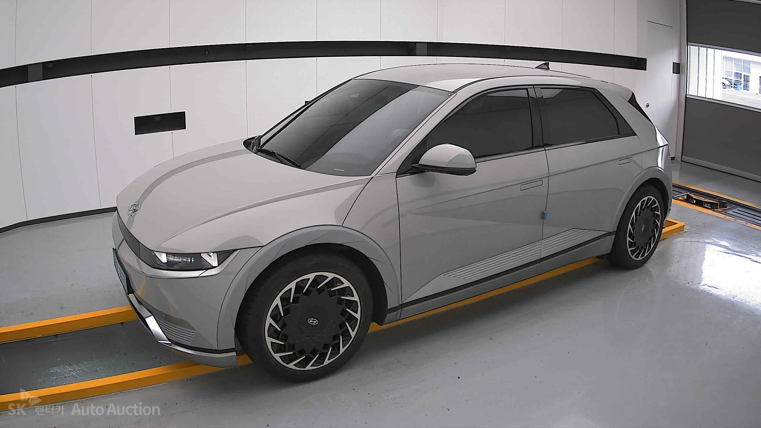 2022 - hyundai ioniq