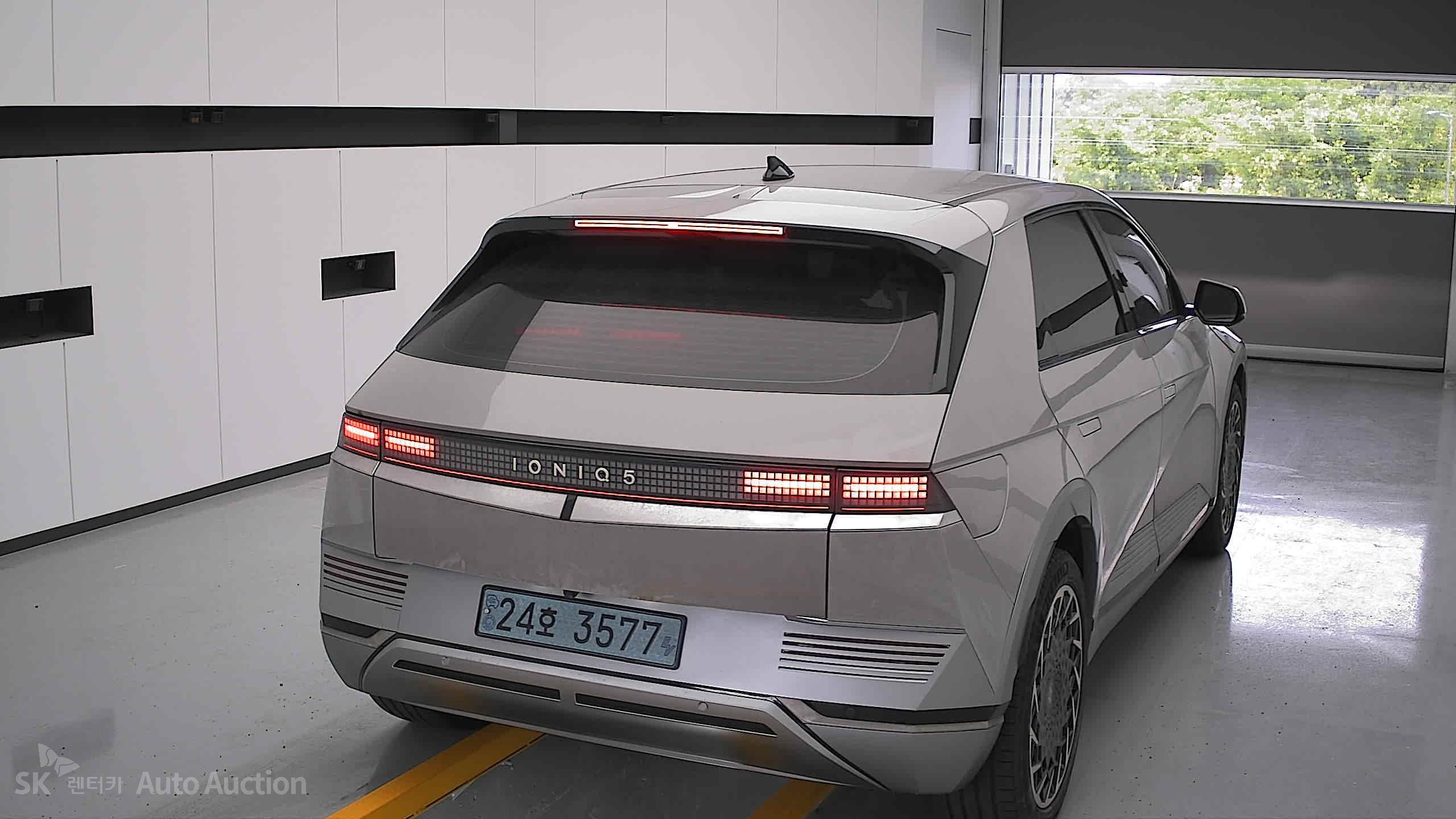 2022 - hyundai ioniq