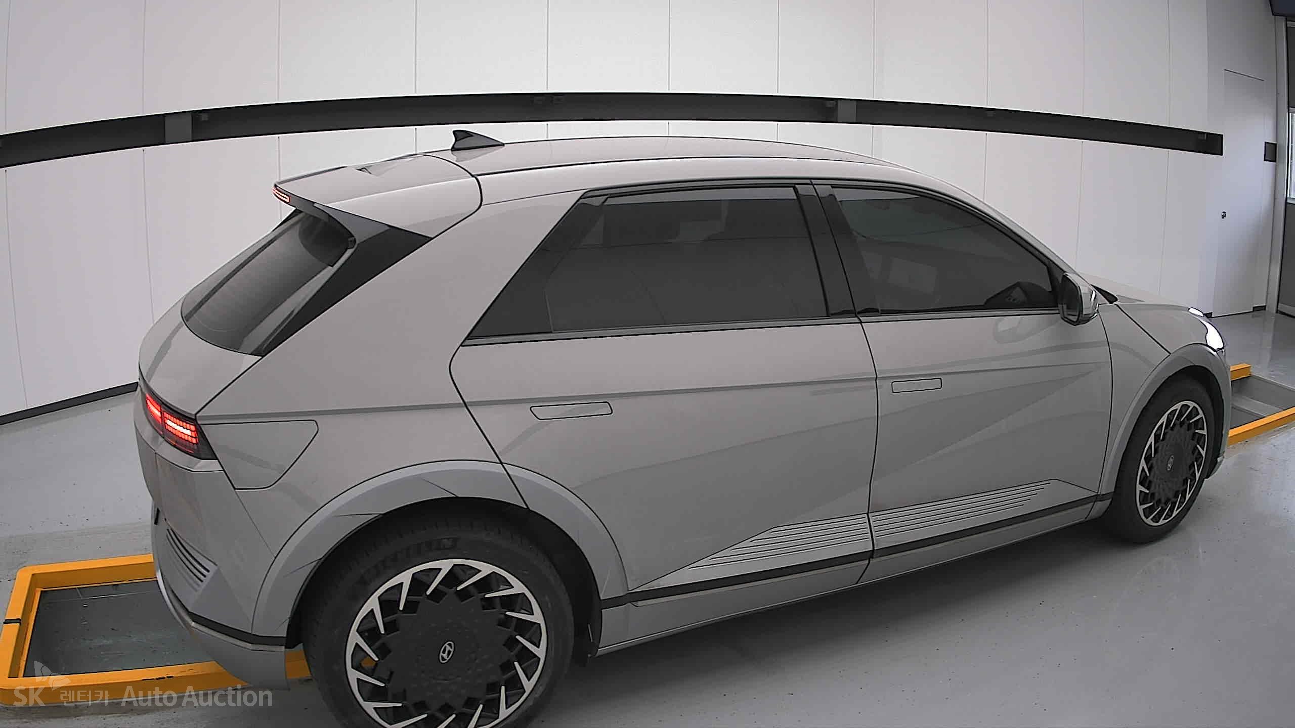 2022 - hyundai ioniq