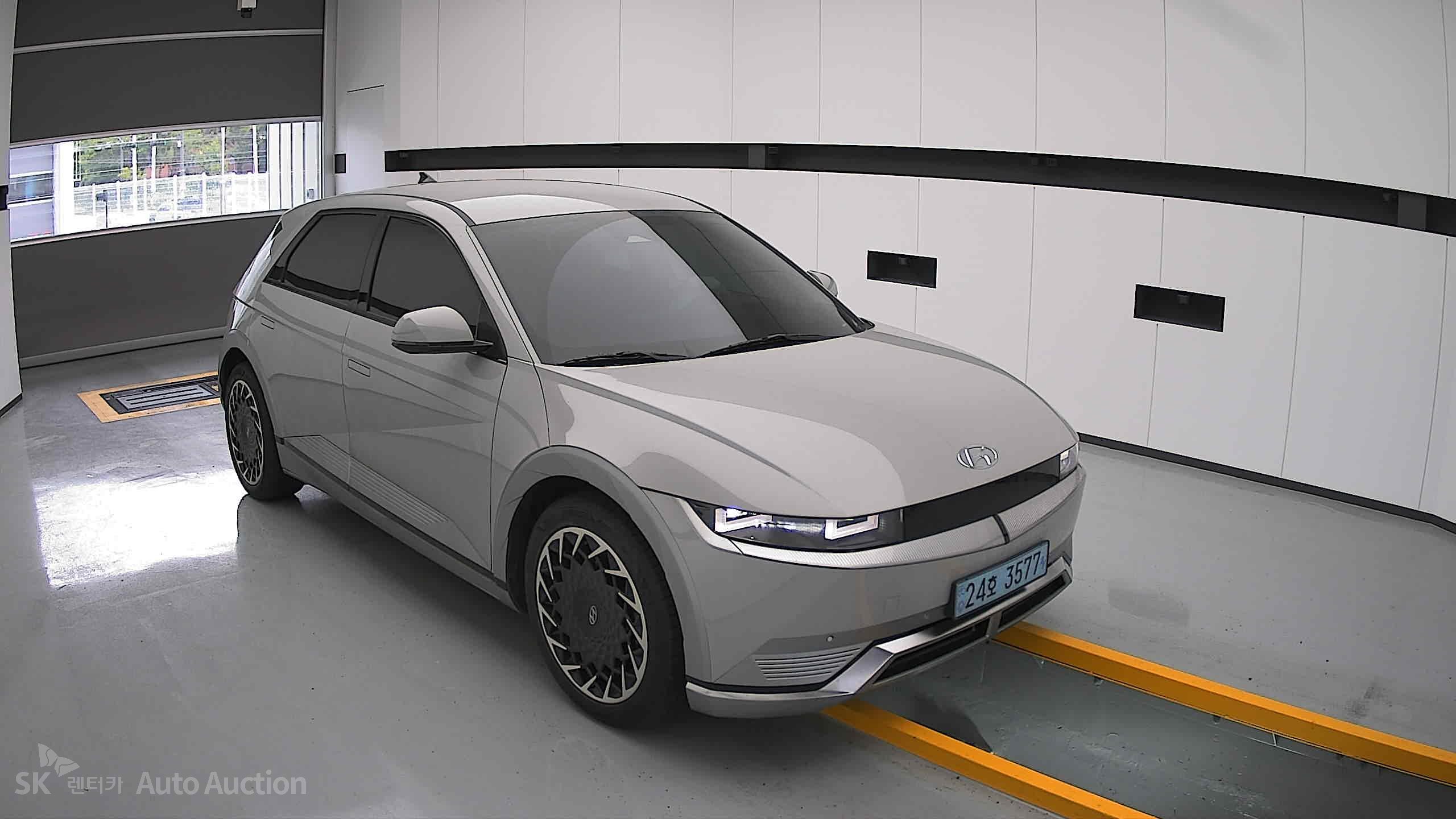2022 - hyundai ioniq