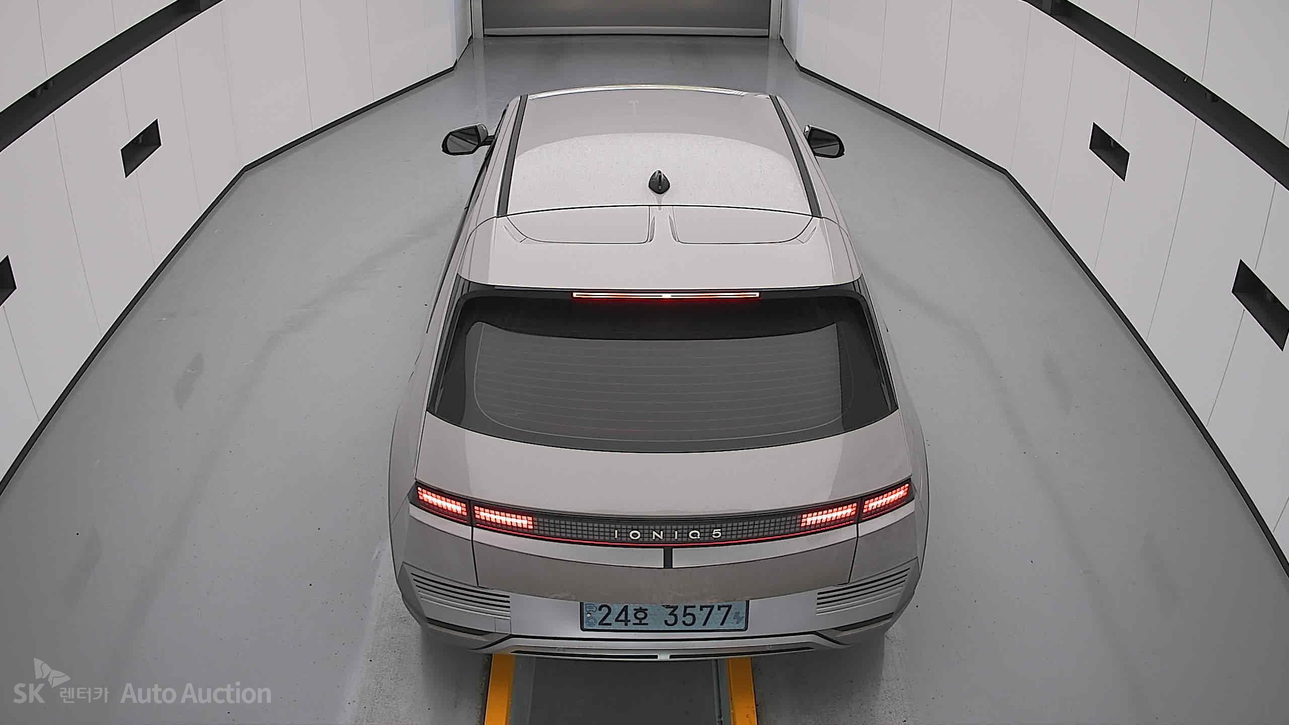 2022 - hyundai ioniq