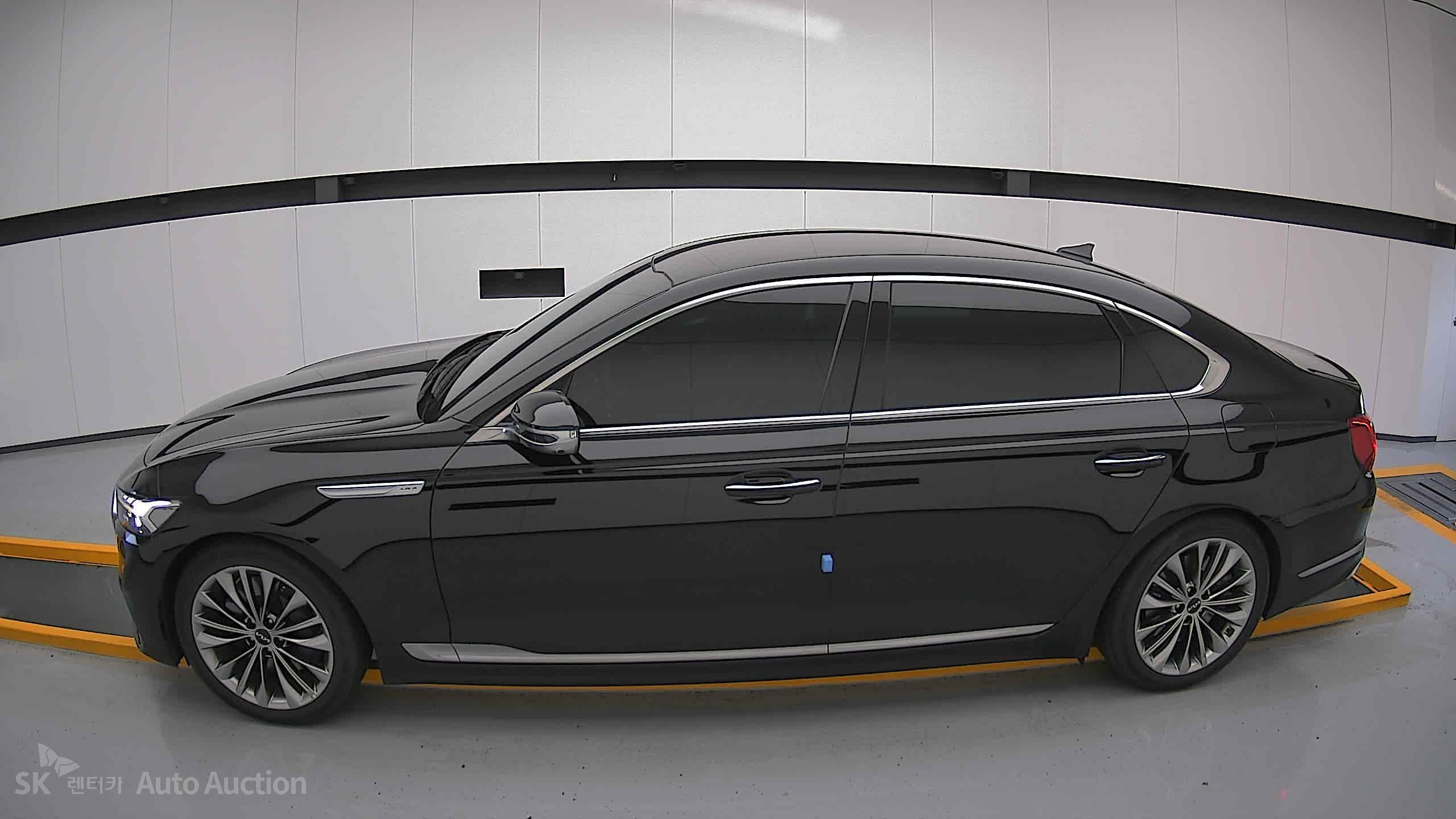 2022 - kia k9