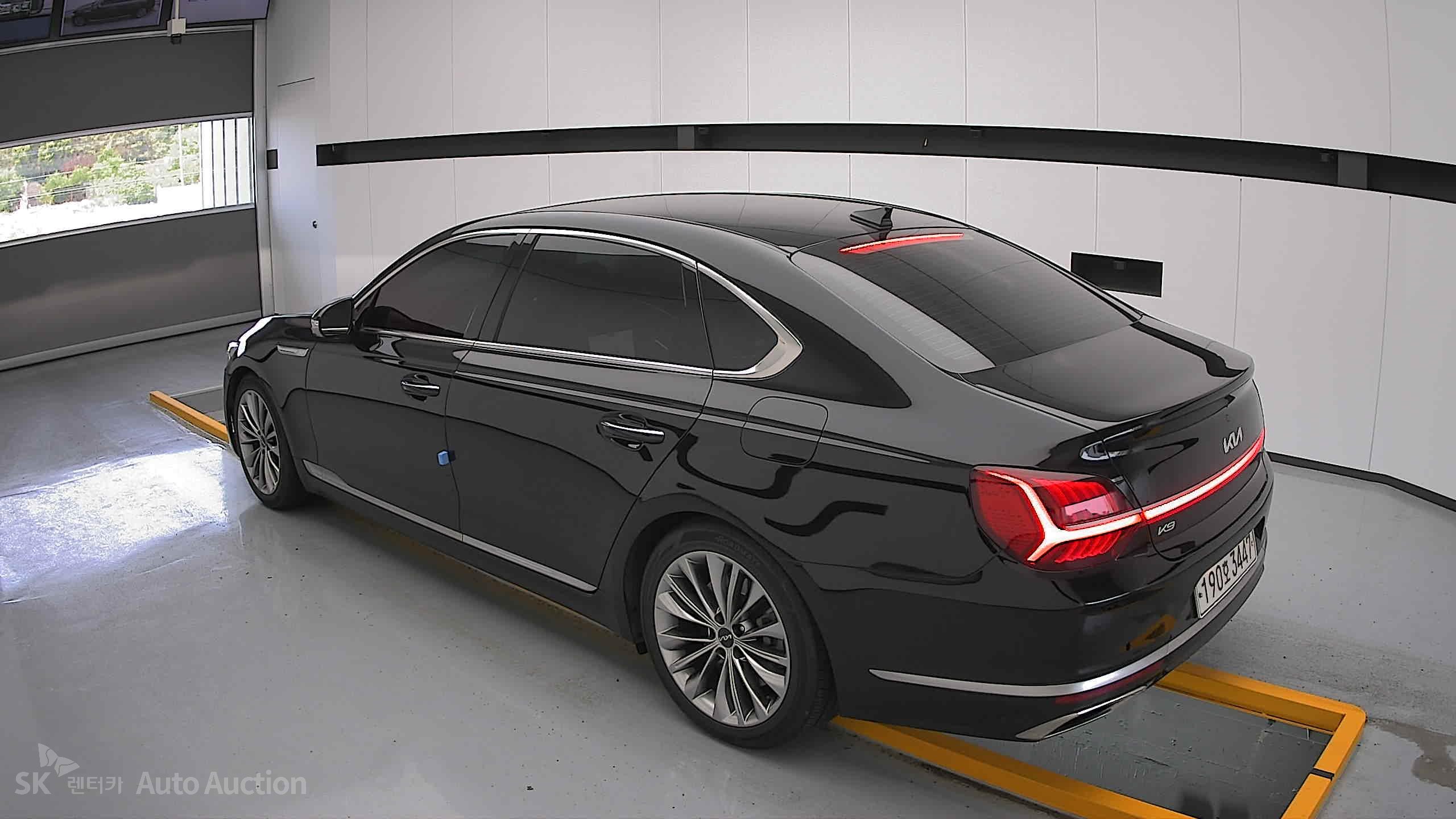 2022 - kia k9