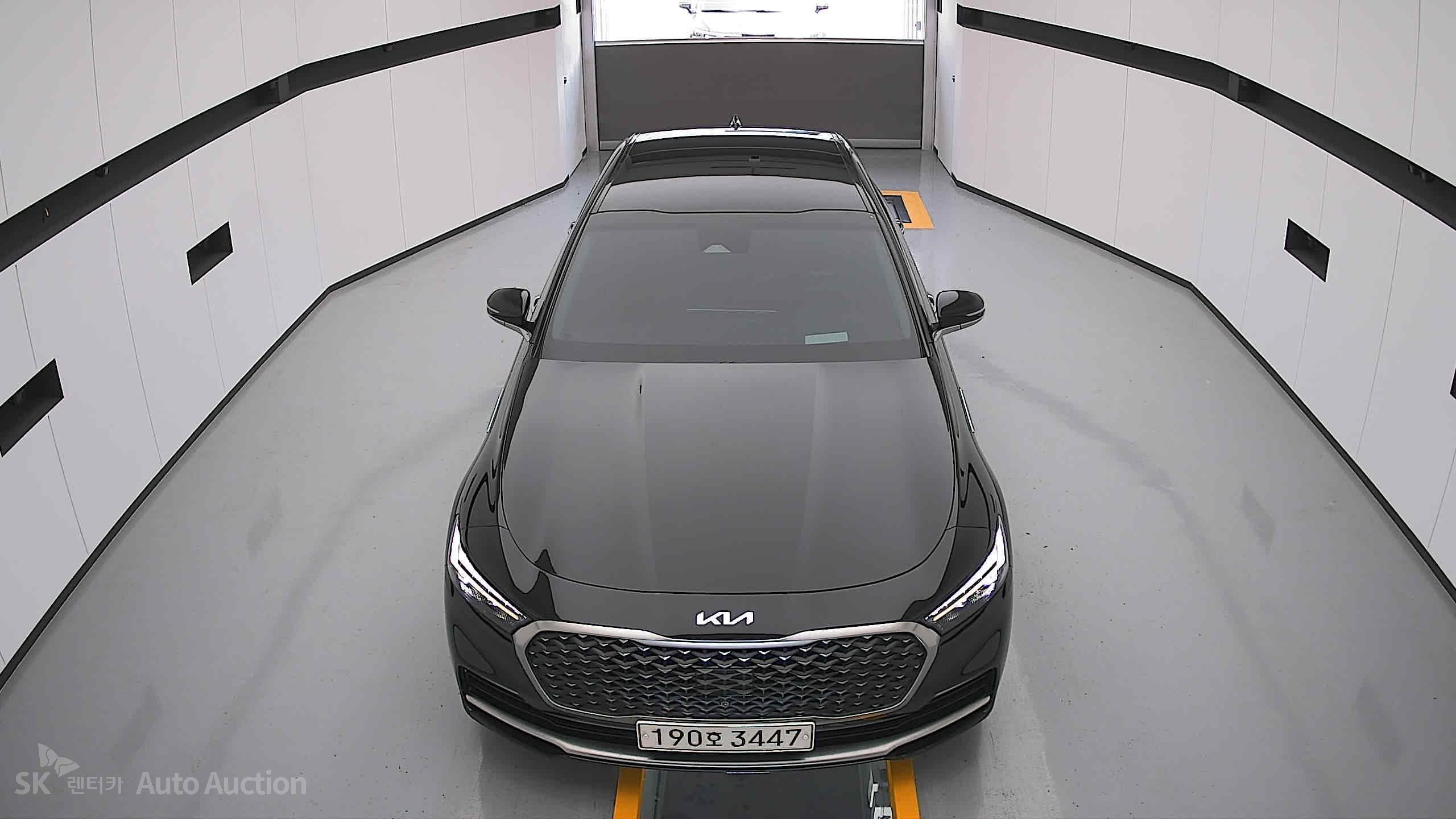 2022 - kia k9
