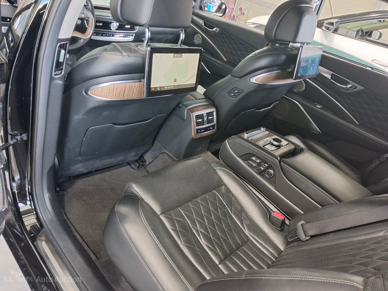 2022 - kia k9