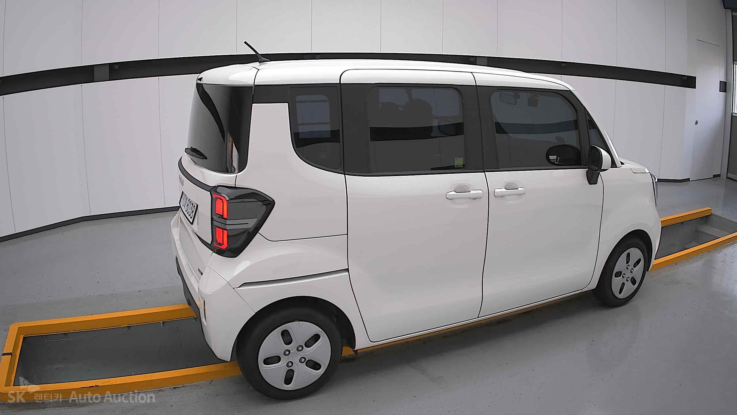2023 - kia ray