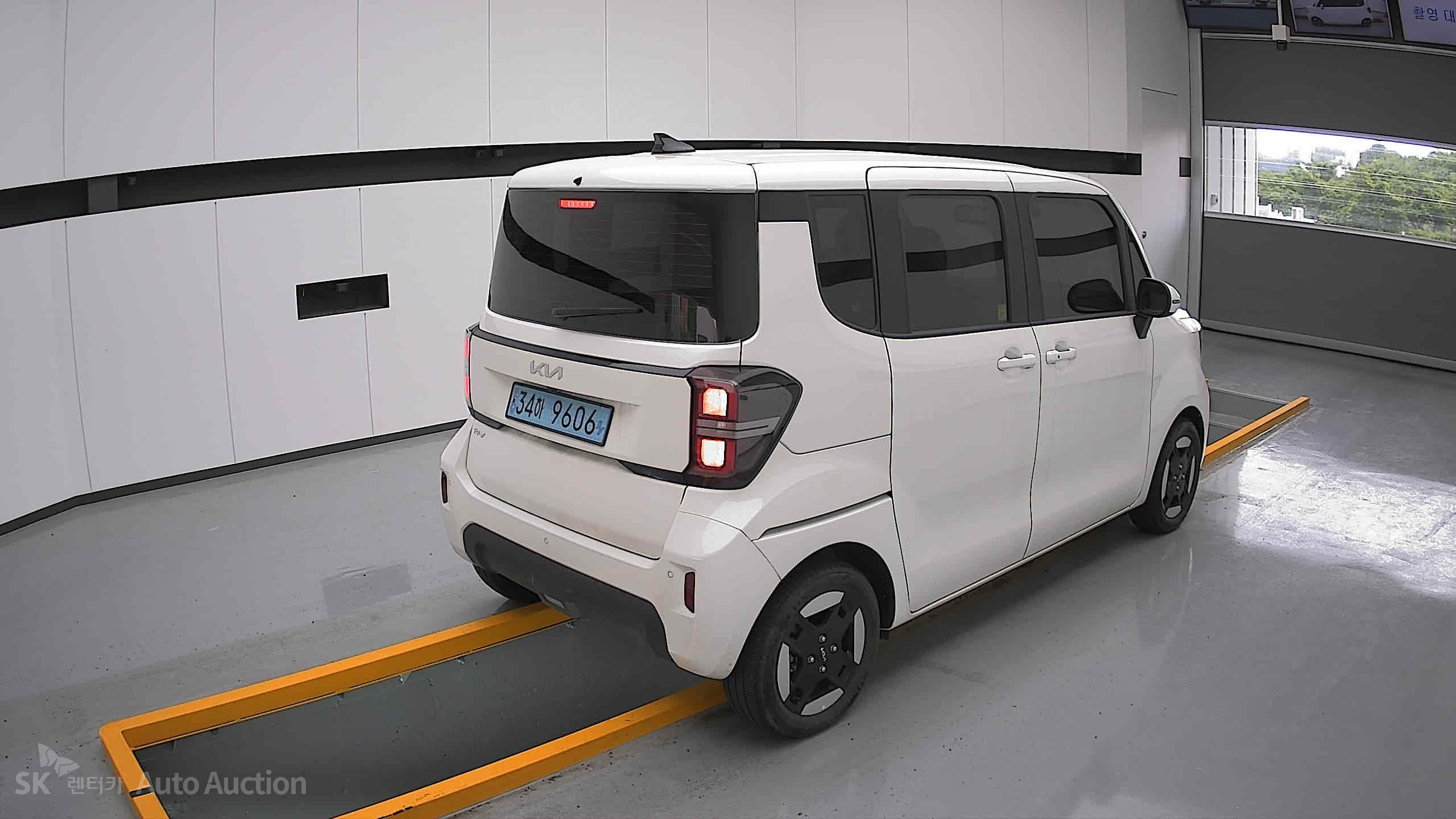 2024 - kia ray