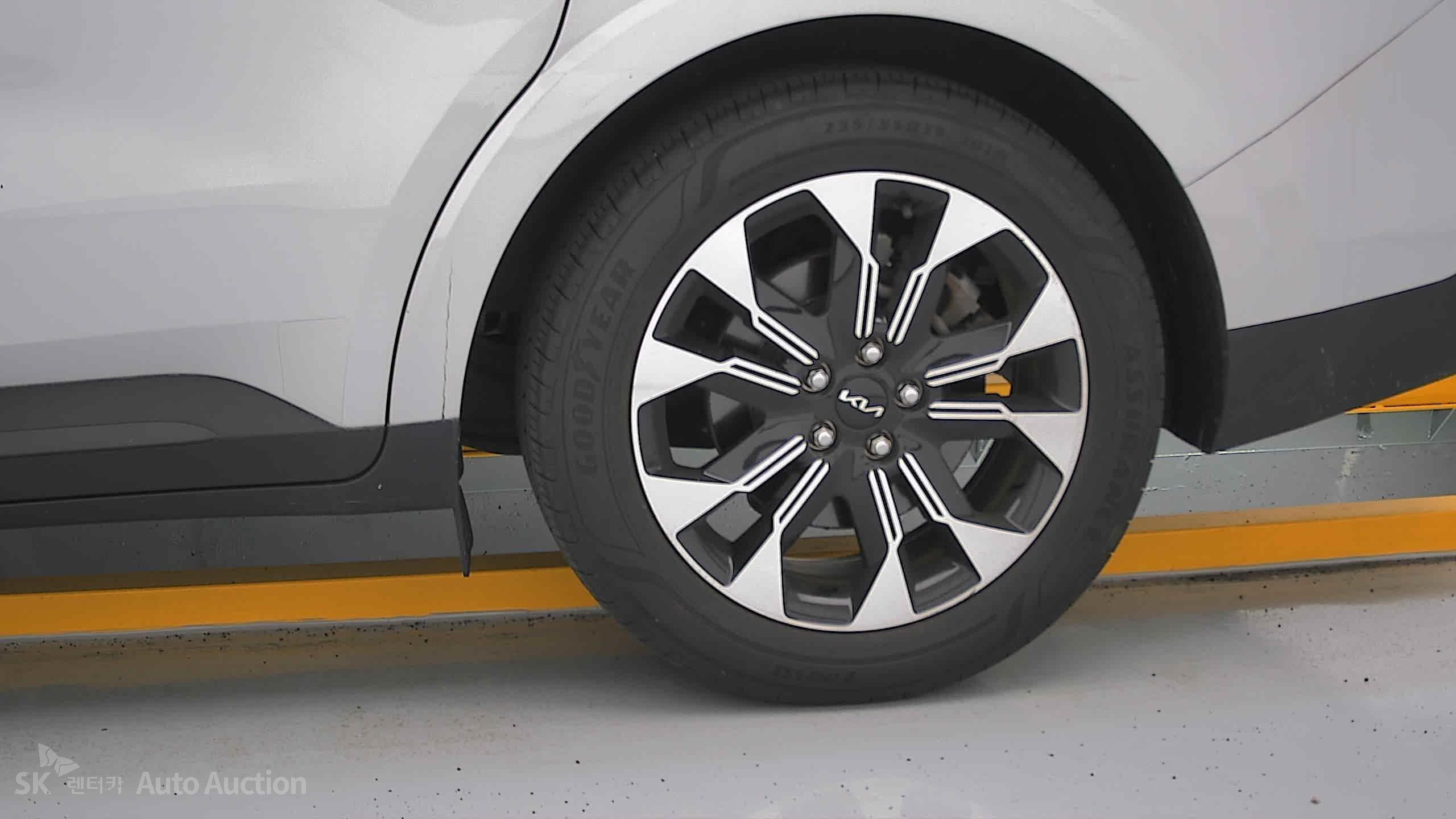 2022 - kia carnival