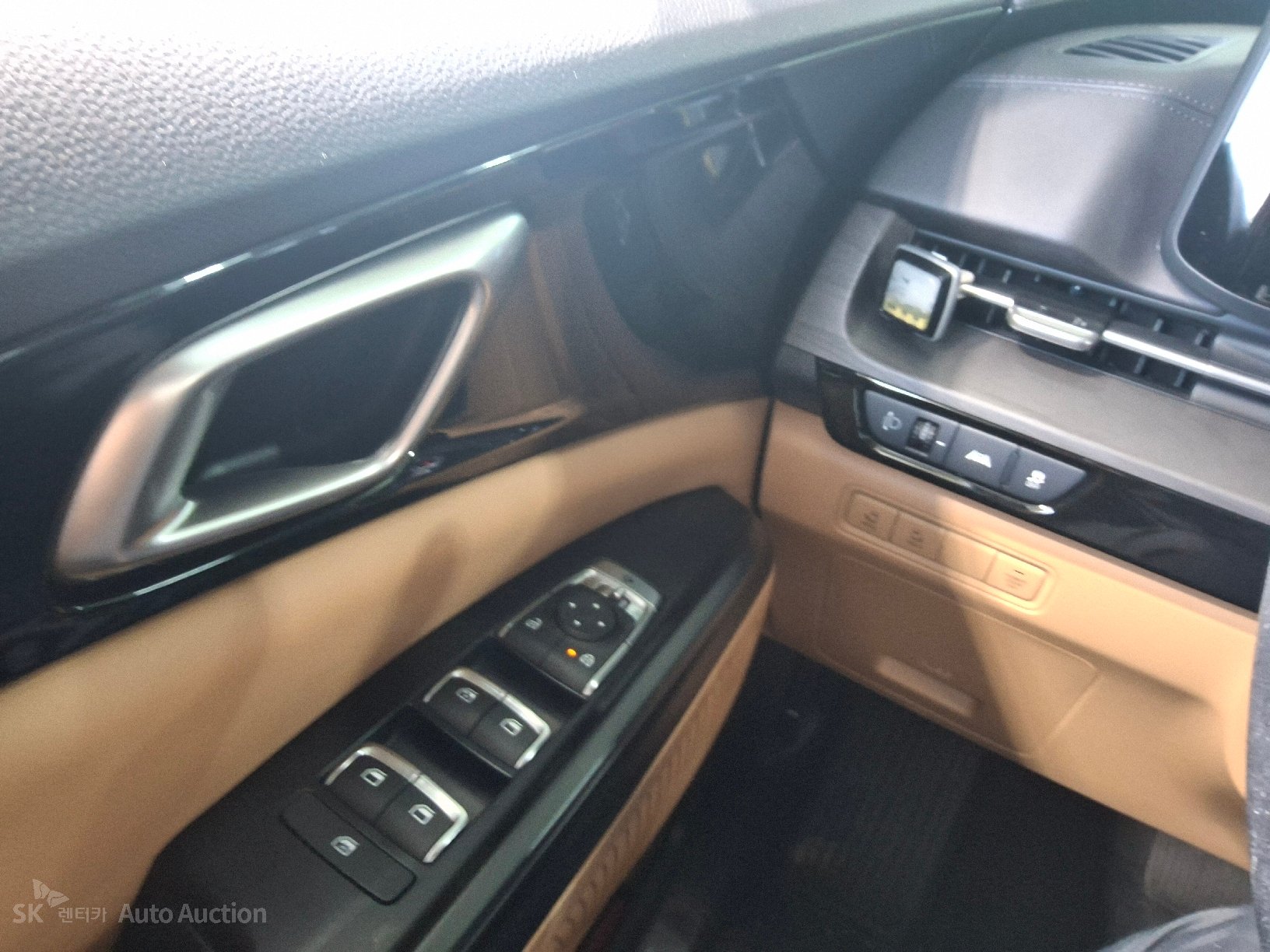 2022 - kia carnival