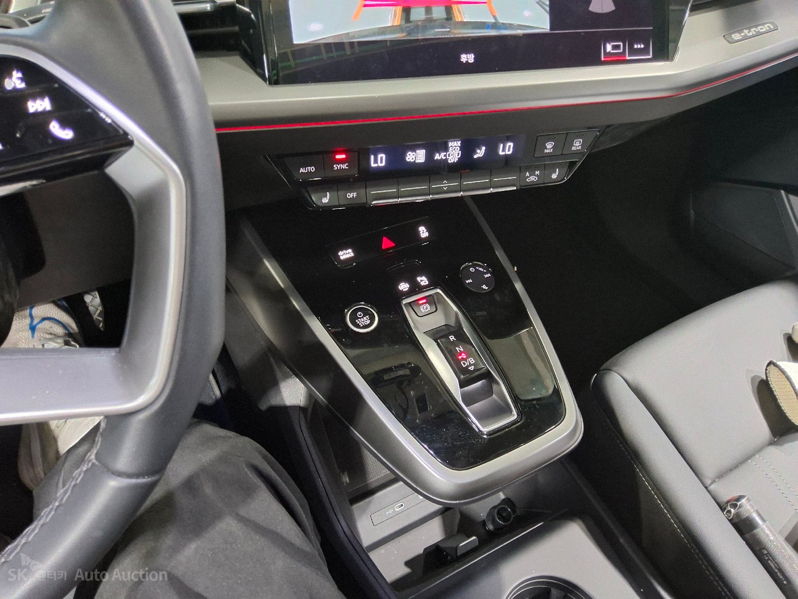 2022 - audi q4