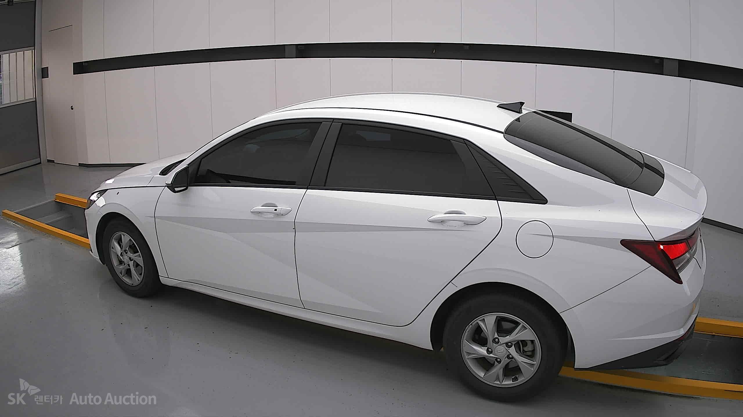 2023 - hyundai avante