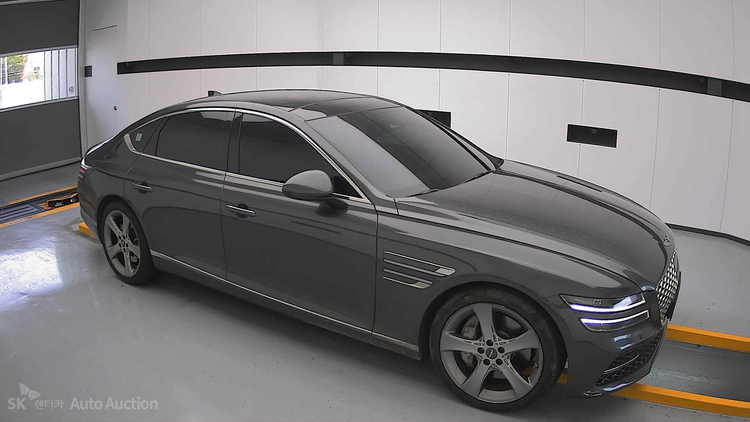 2022 - genesis g80